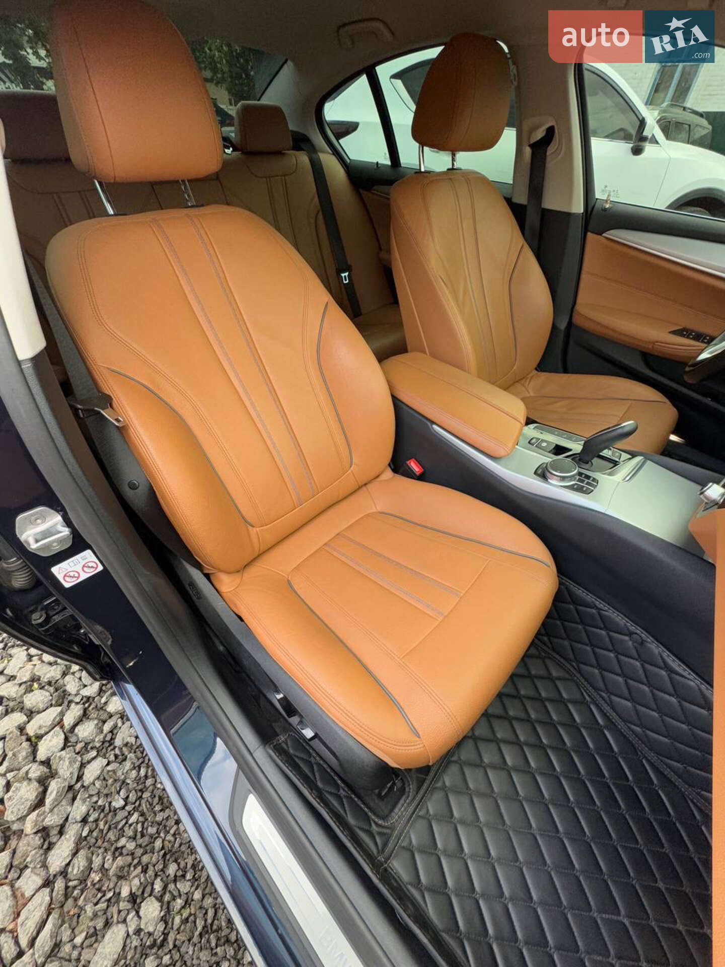 BMW 5 Series 2019 VIN WBAJA91050CD60397 фото оголошення 5 з 22