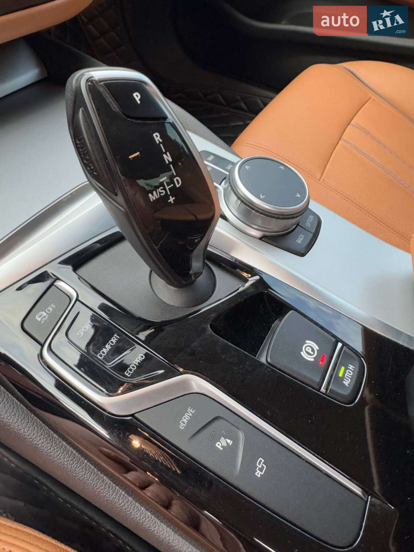 BMW 5 Series 2019 VIN WBAJA91050CD60397 фото оголошення 6 з 22