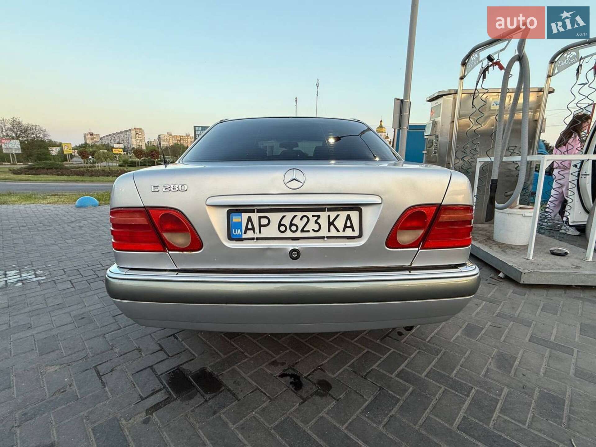 Mercedes-Benz E-Class 1996 VIN WDB2100531A197377 фото оголошення 4 з 16