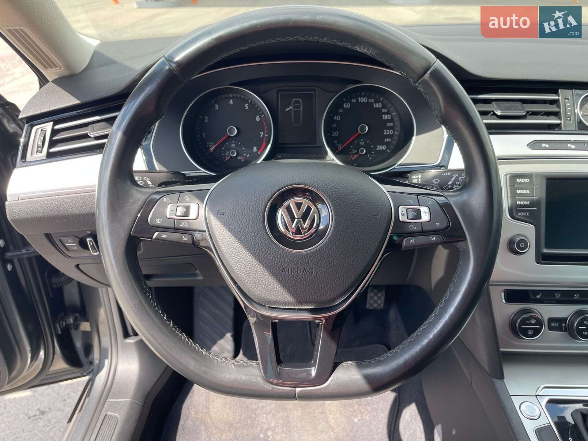 Volkswagen Passat 2016 VIN WVWZZZ3CZFE473760 фото оголошення 36 з 55