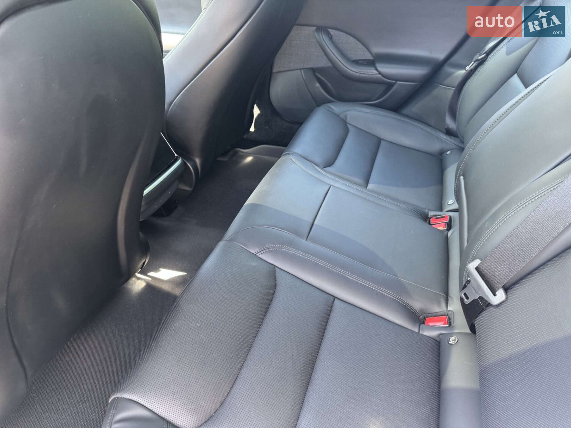 Tesla Model S 2022 VIN 5YJSA1E58NF492656 фото оголошення 18 з 39
