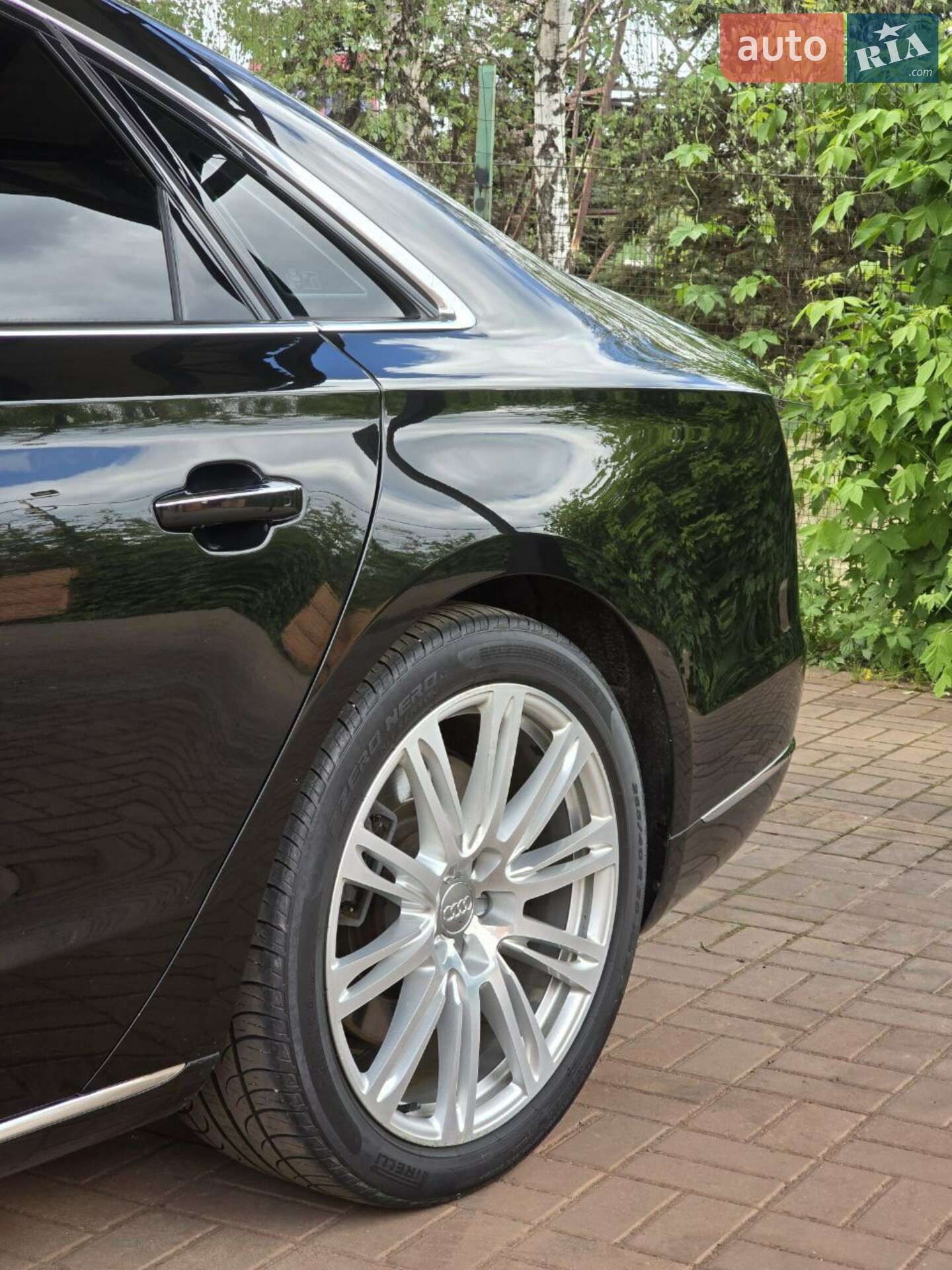 Audi A8 2015 VIN WAUJGAFDXFN039154 фото оголошення 11 з 94