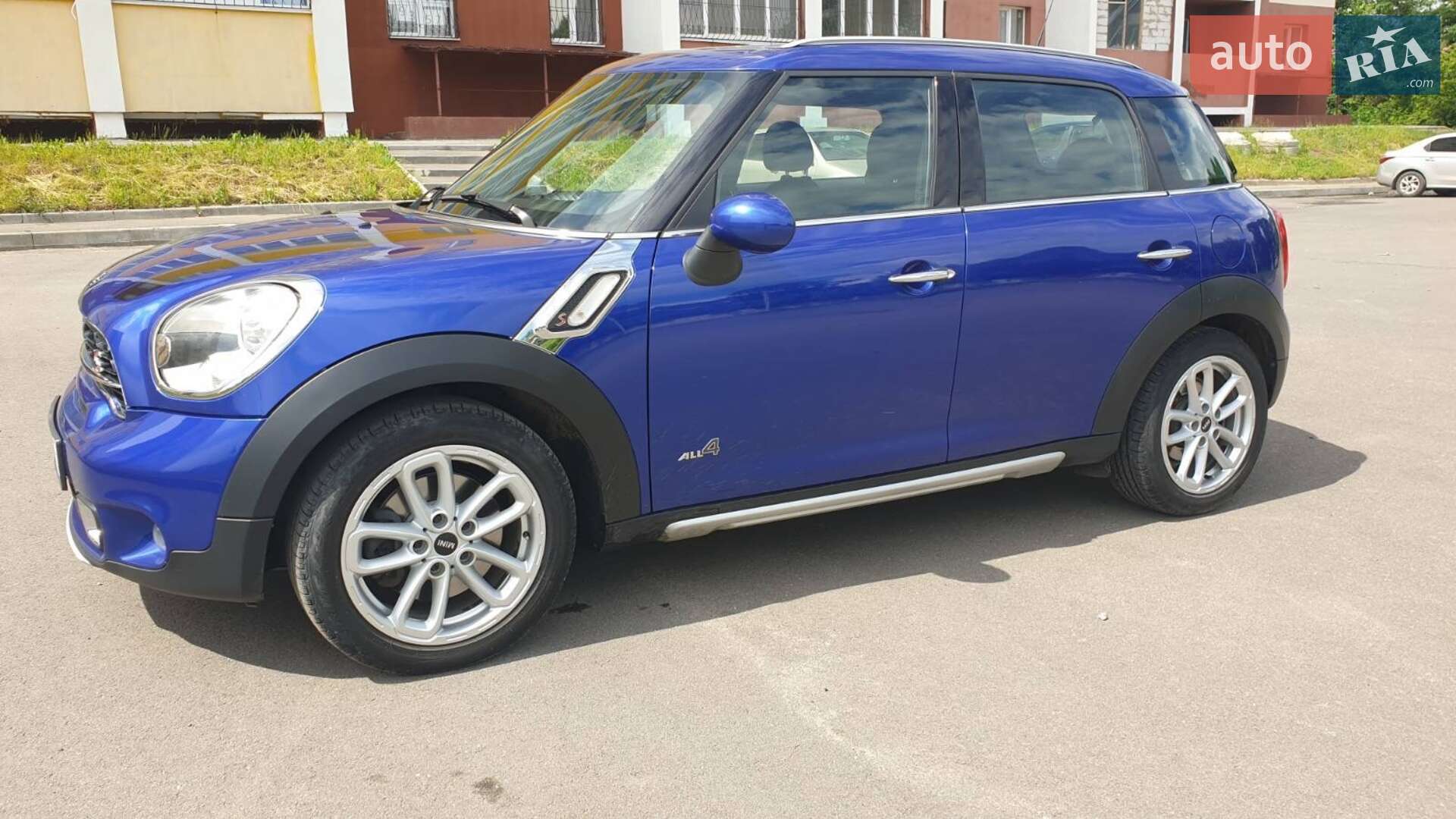 MINI Countryman 2015 VIN WMWZC51030WP12717 фото оголошення 3 з 15