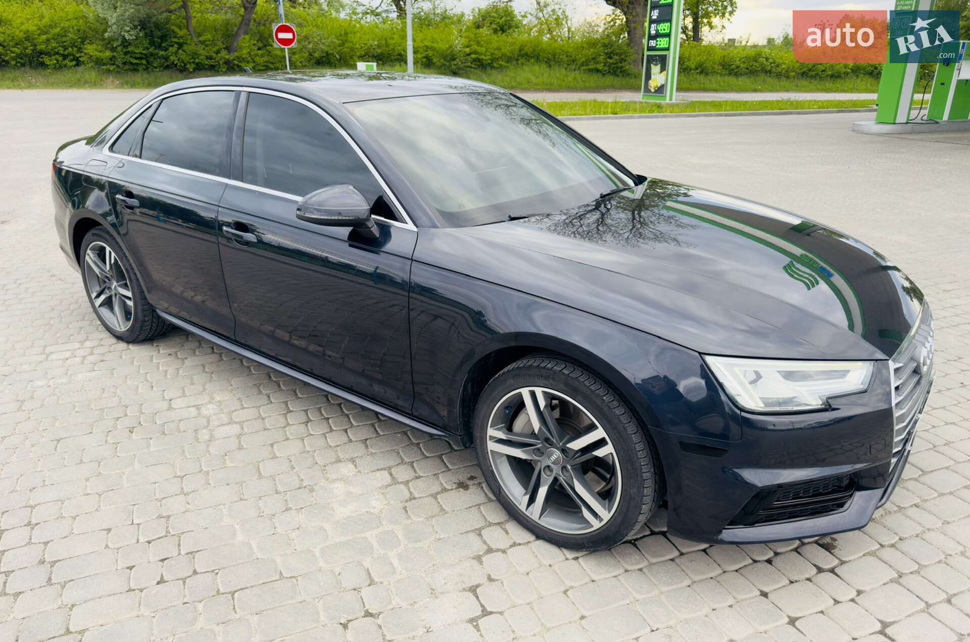 Audi A4 2015 VIN WAUENAF42HN001511 фото оголошення 5 з 21