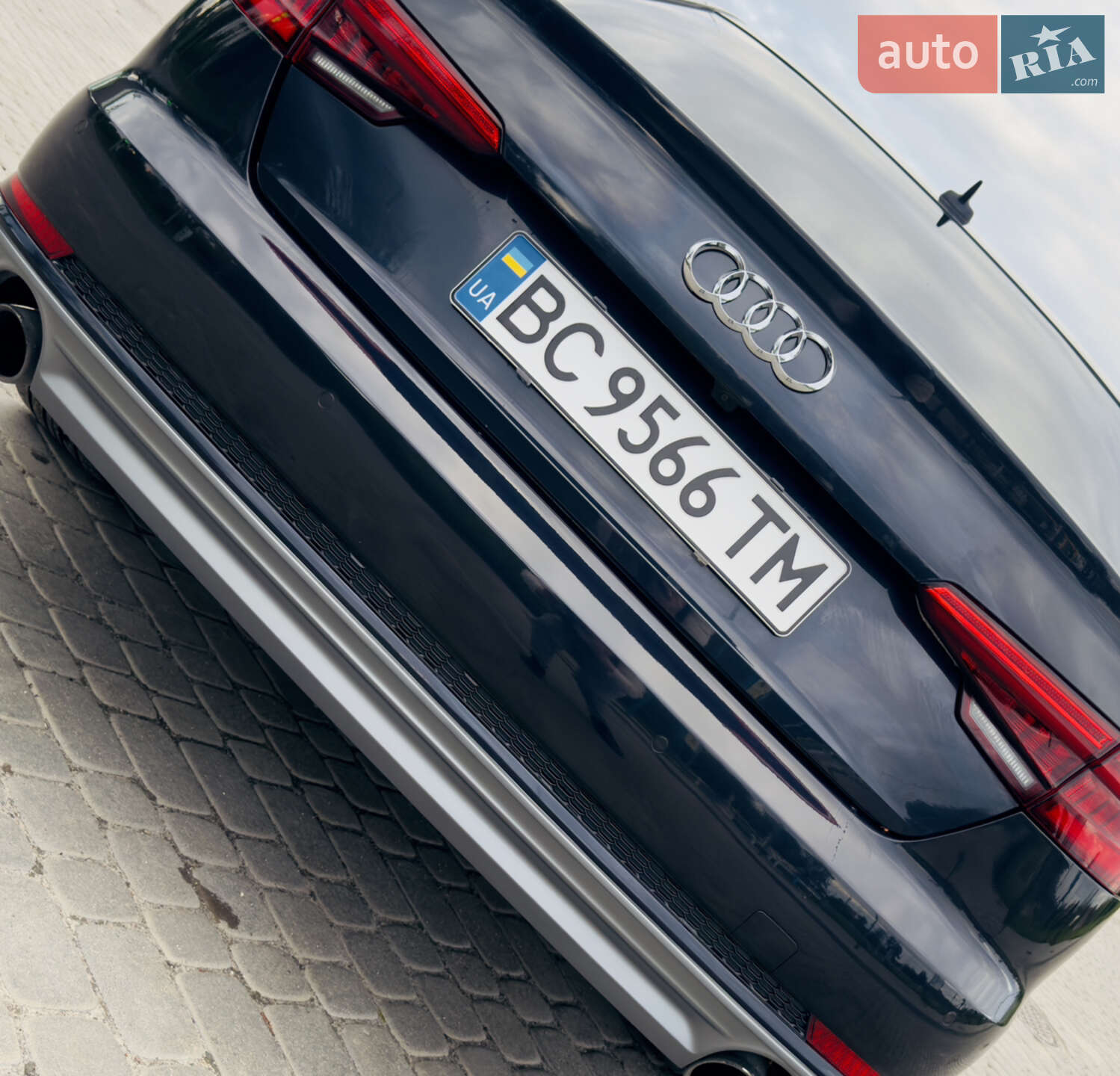Audi A4 2015 VIN WAUENAF42HN001511 фото оголошення 16 з 21