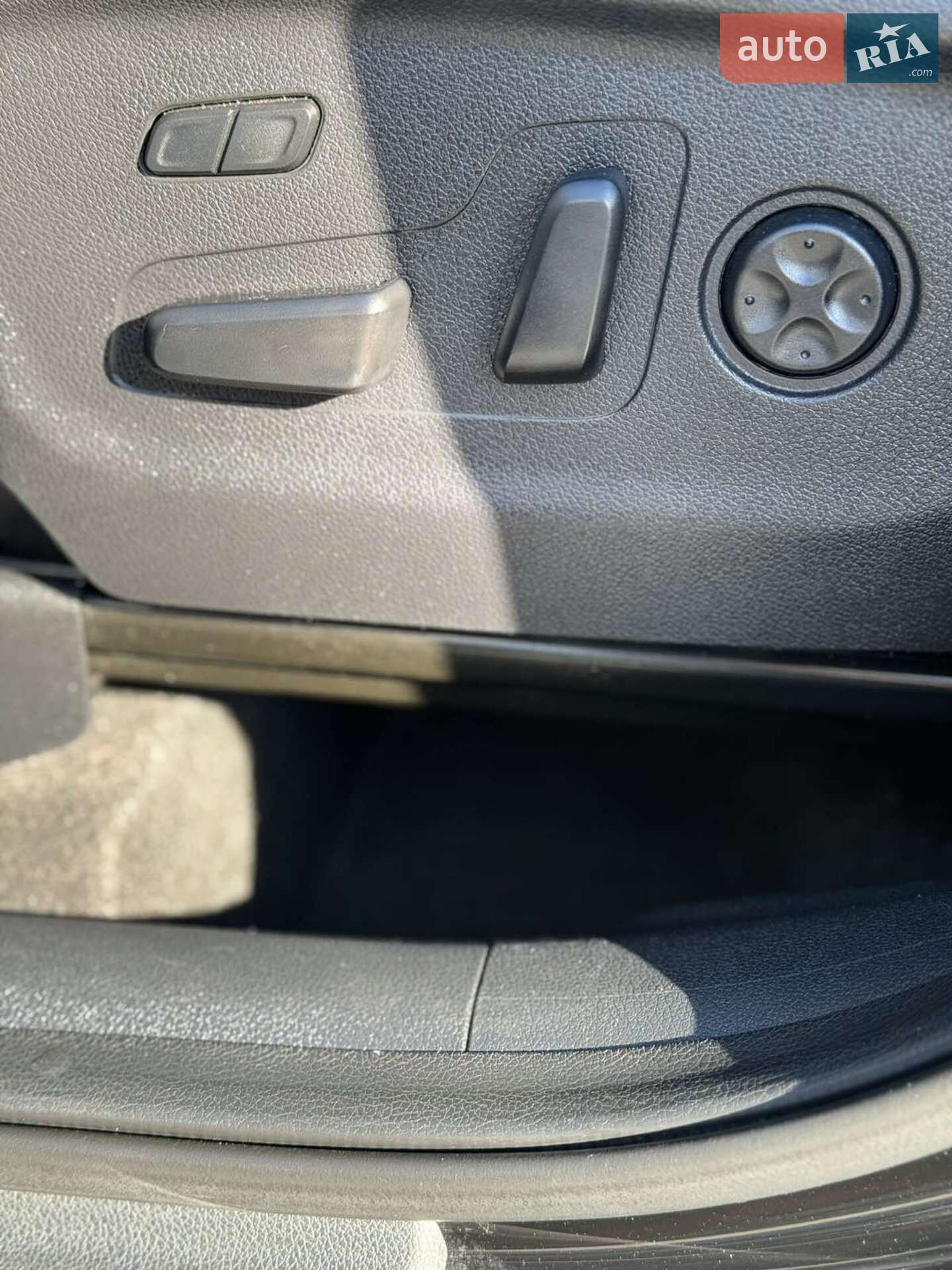 Kia Sorento 2015 VIN KNAPH81BDF5091146 фото оголошення 16 з 29
