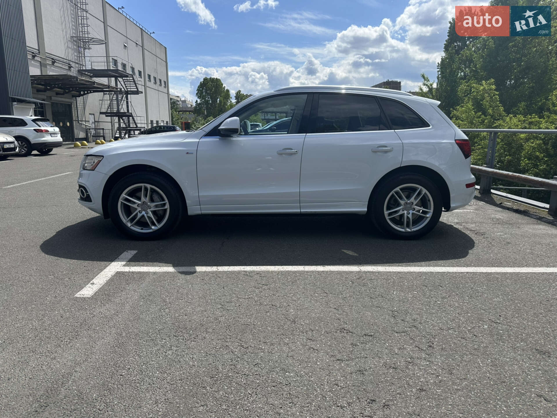 Audi Q5 2016 VIN WA1W7AFP6HA029289 фото оголошення 6 з 39