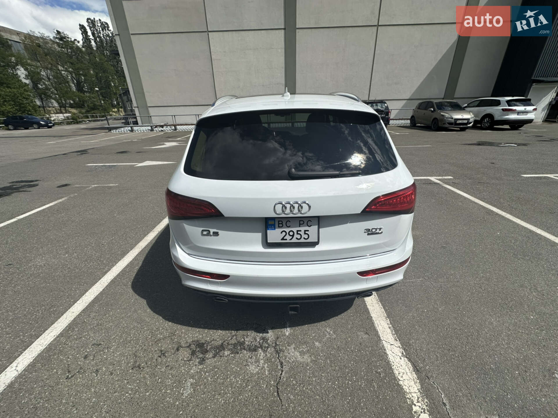 Audi Q5 2016 VIN WA1W7AFP6HA029289 фото оголошення 11 з 39