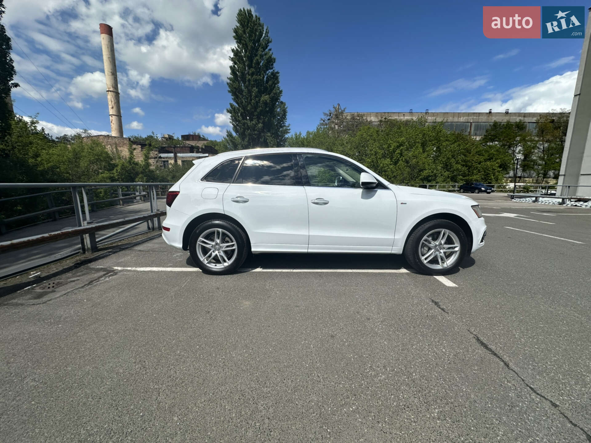 Audi Q5 2016 VIN WA1W7AFP6HA029289 фото оголошення 16 з 39