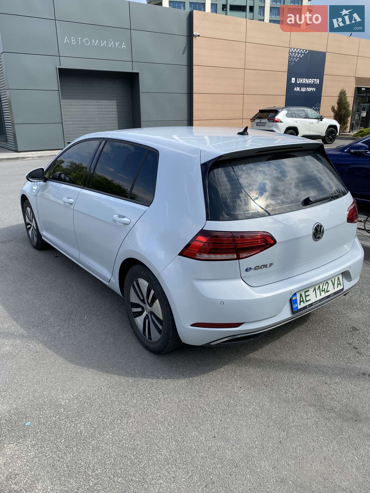 Volkswagen e-Golf 2018 VIN WVWZZZAUZKW900564 фото оголошення 9 з 21