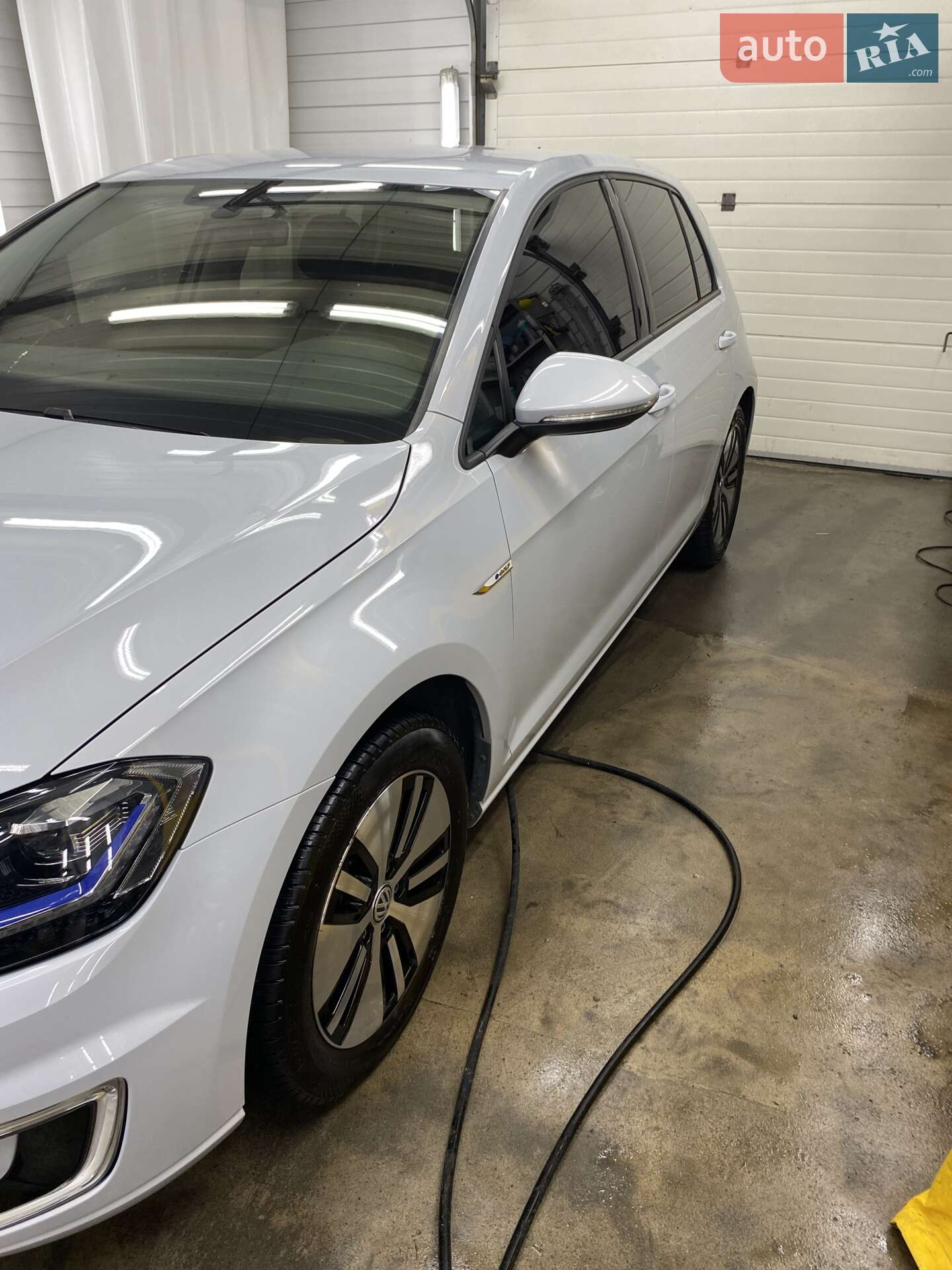 Volkswagen e-Golf 2018 VIN WVWZZZAUZKW900564 фото оголошення 14 з 21