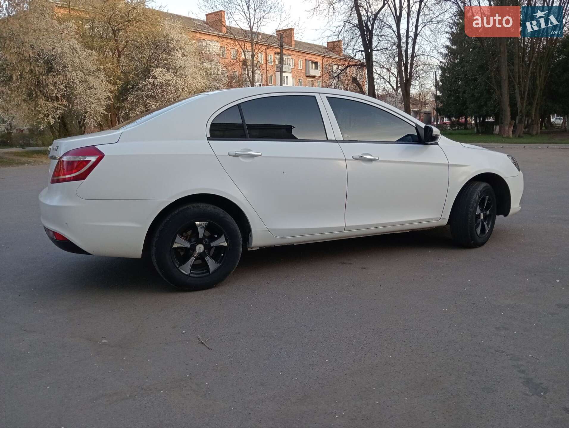 Geely Emgrand 7 (EC7) 2016 VIN L6T7824S5GN055122 фото оголошення 7 з 14