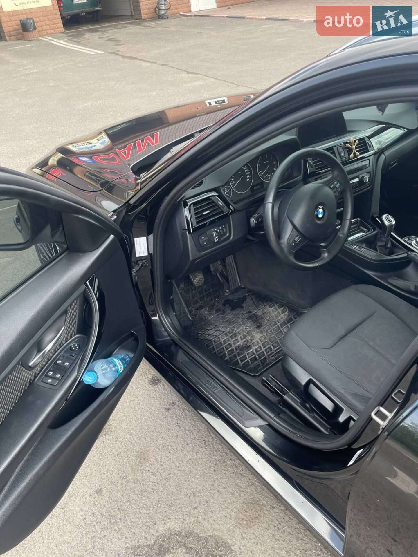 BMW 3 Series 2012 VIN WBA3K11080F818906 фото оголошення 34 з 47