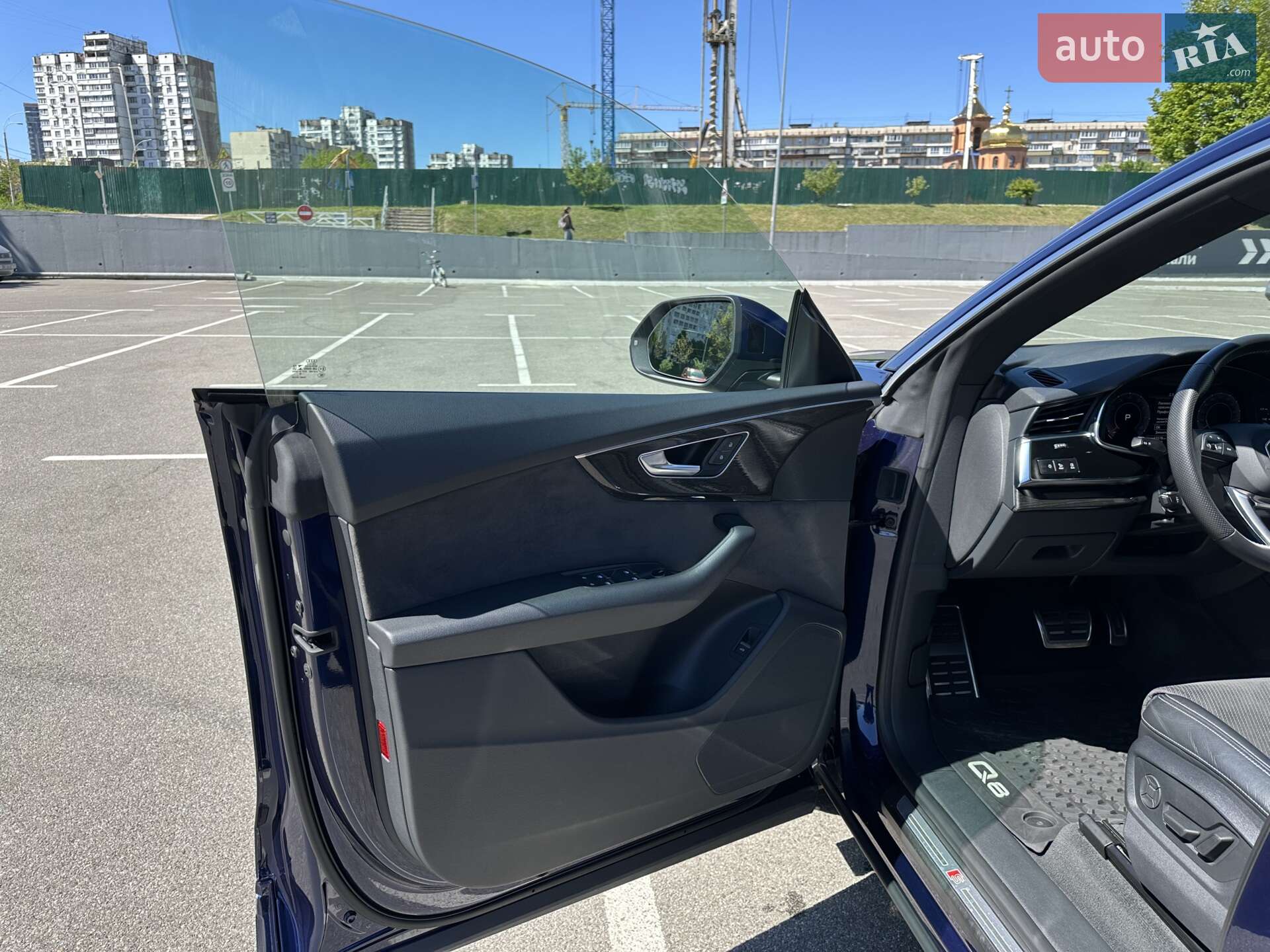 Audi Q8 2018 VIN WAUZZZF16KD005133 фото оголошення 7 з 23