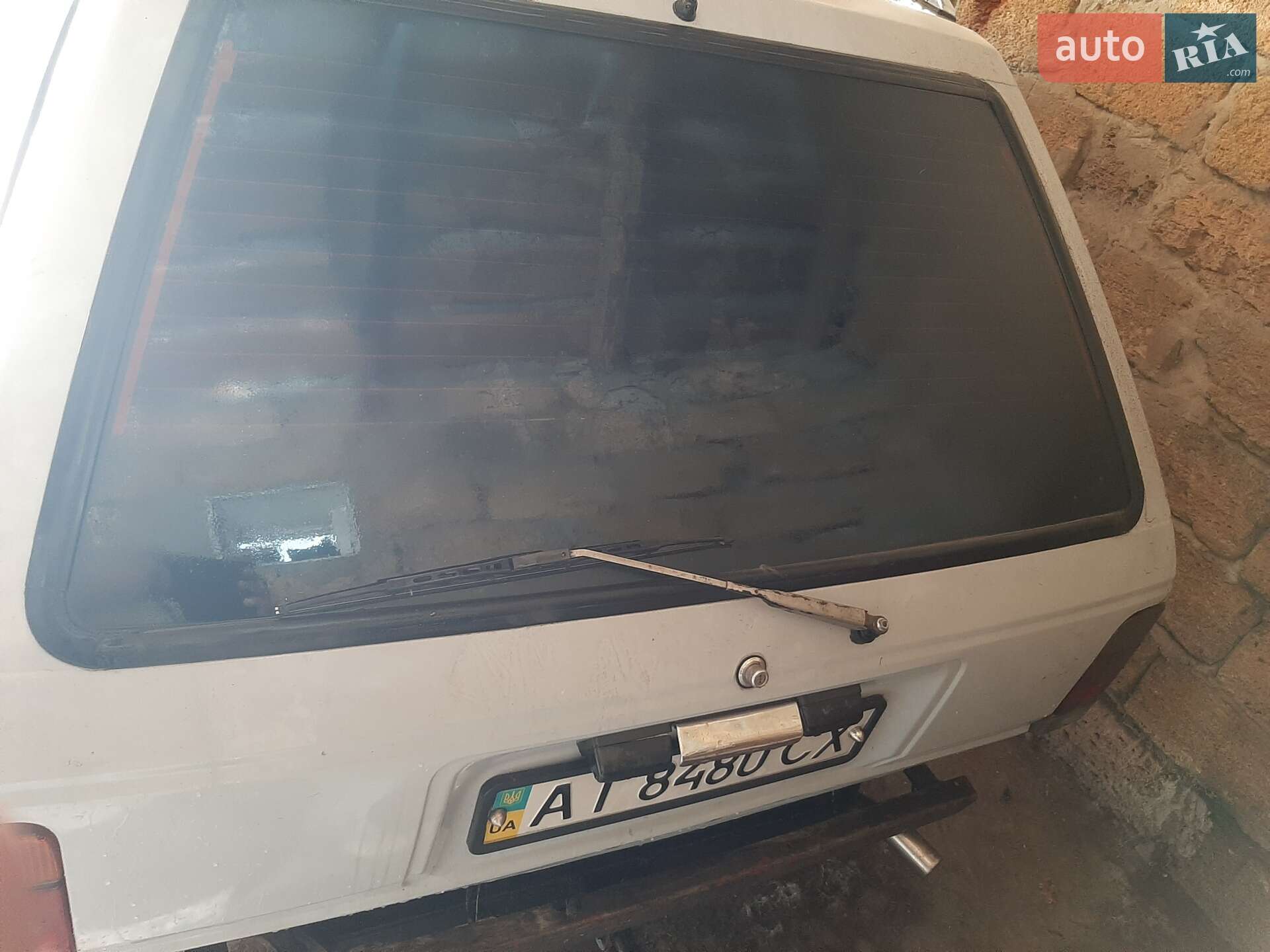 Nissan Bluebird 1987 VIN JN10WEU11U0025070 фото оголошення 8 з 10