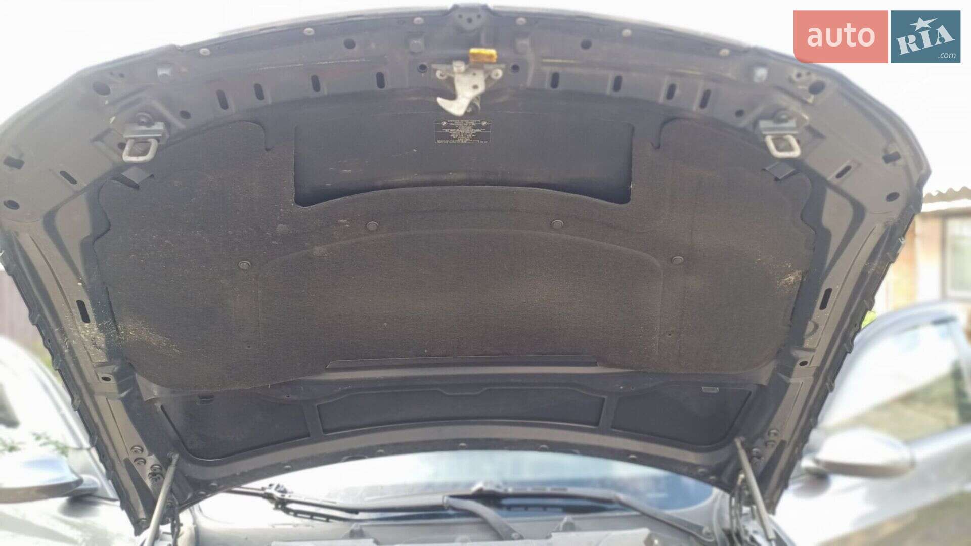 BMW 3 Series 2005 VIN WBAVA710X0KP94551 фото оголошення 6 з 22