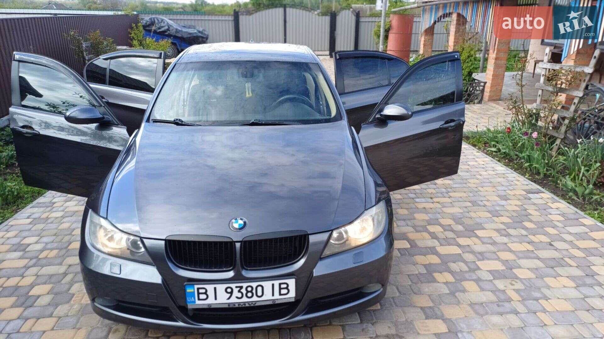 BMW 3 Series 2005 VIN WBAVA710X0KP94551 фото оголошення 4 з 22