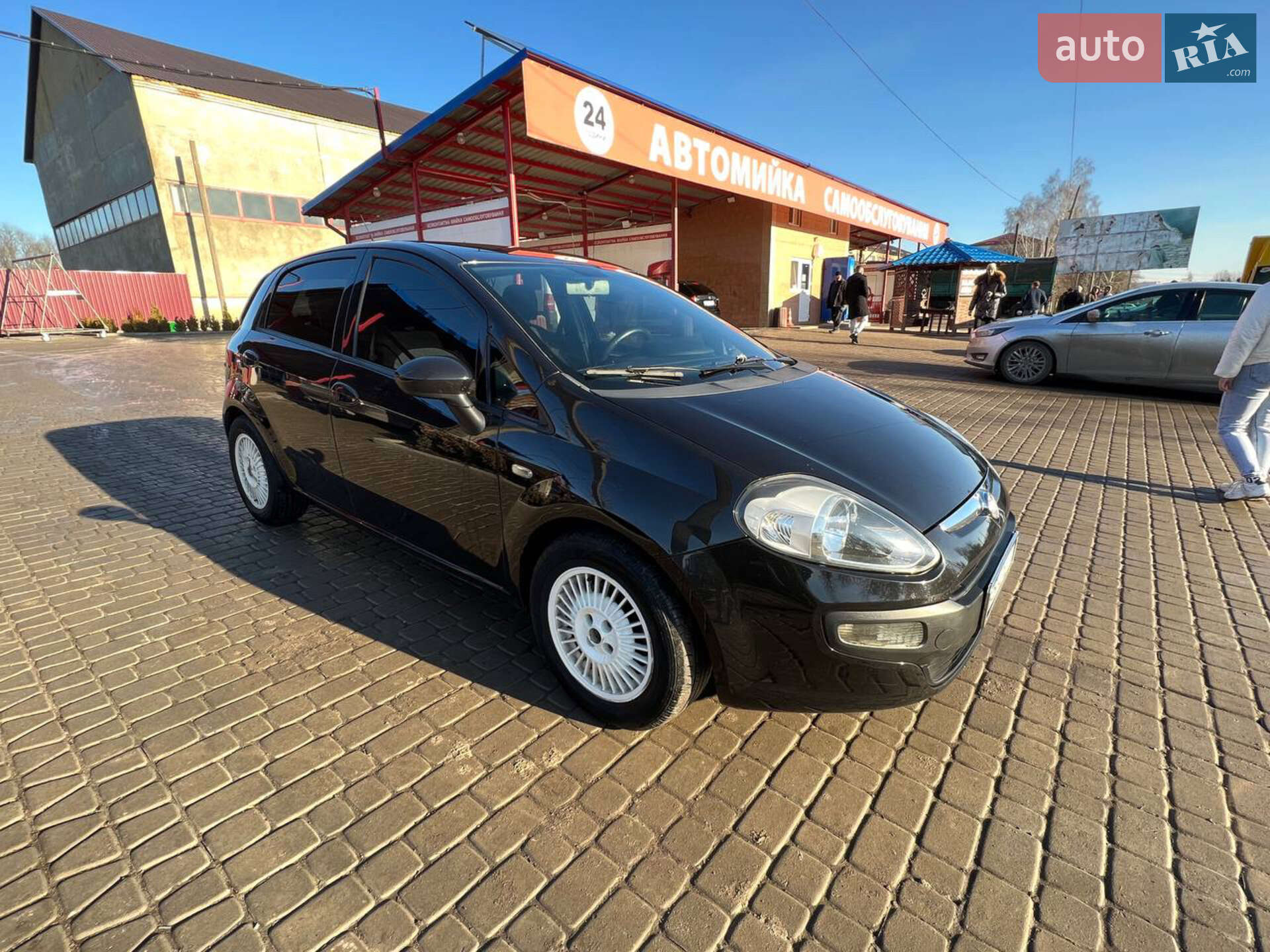 Fiat Punto 2011 VIN ZFA19900000754345 фото оголошення 11 з 30