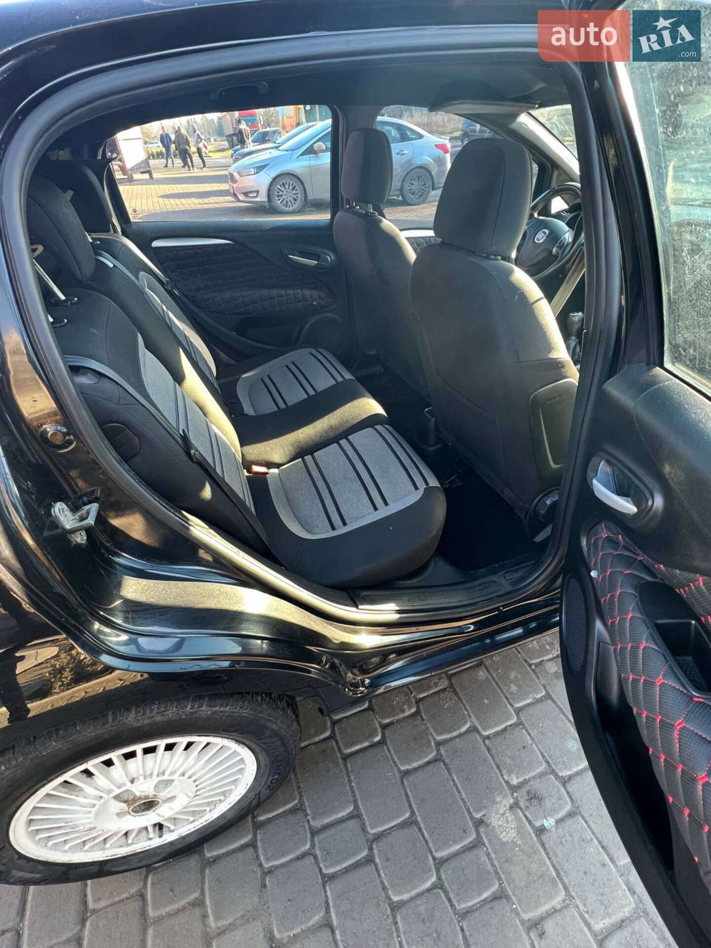 Fiat Punto 2011 VIN ZFA19900000754345 фото оголошення 17 з 30