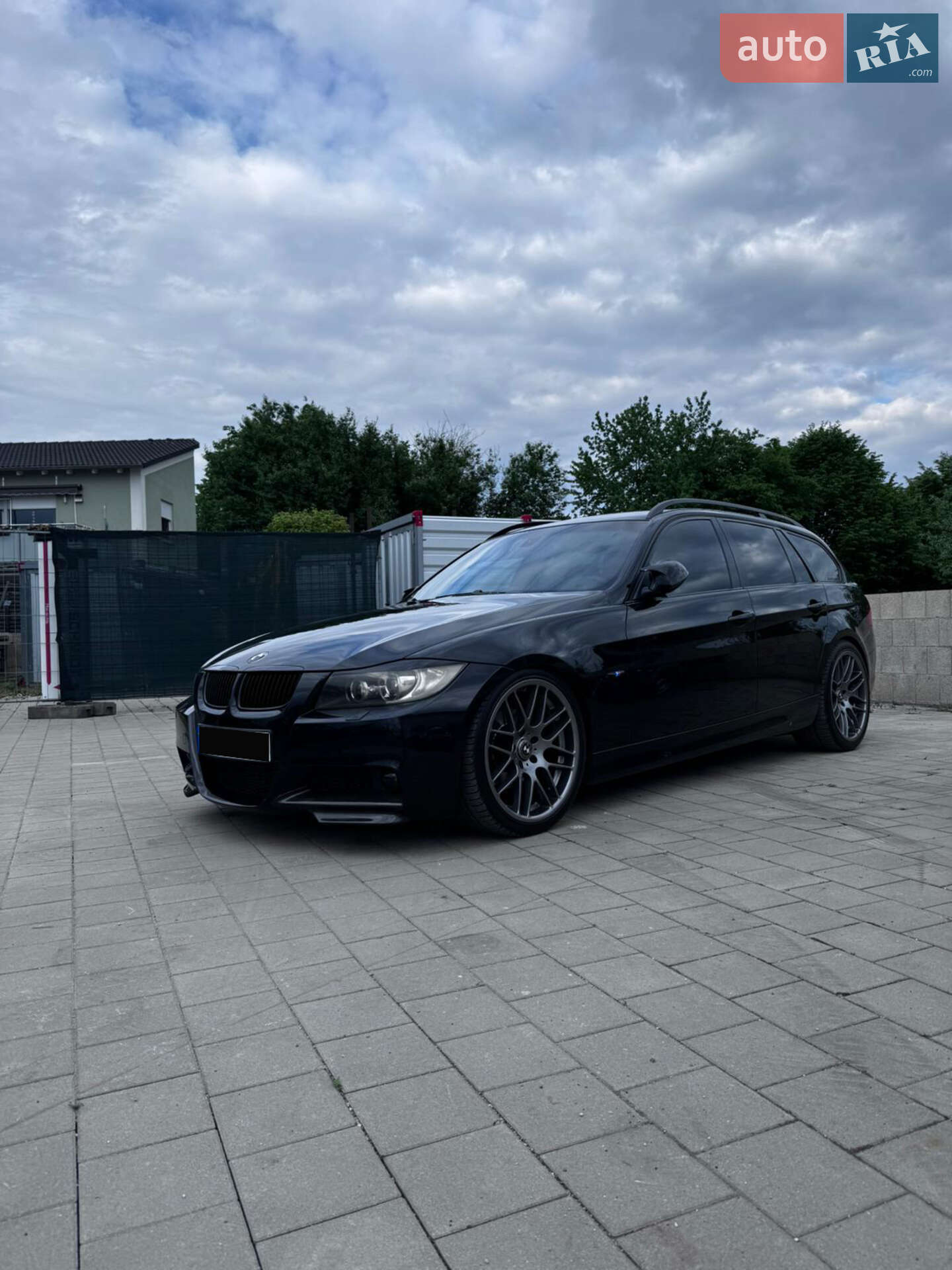 BMW 3 Series 2008 VIN WBAVU51000A323753 фото оголошення 2 з 36