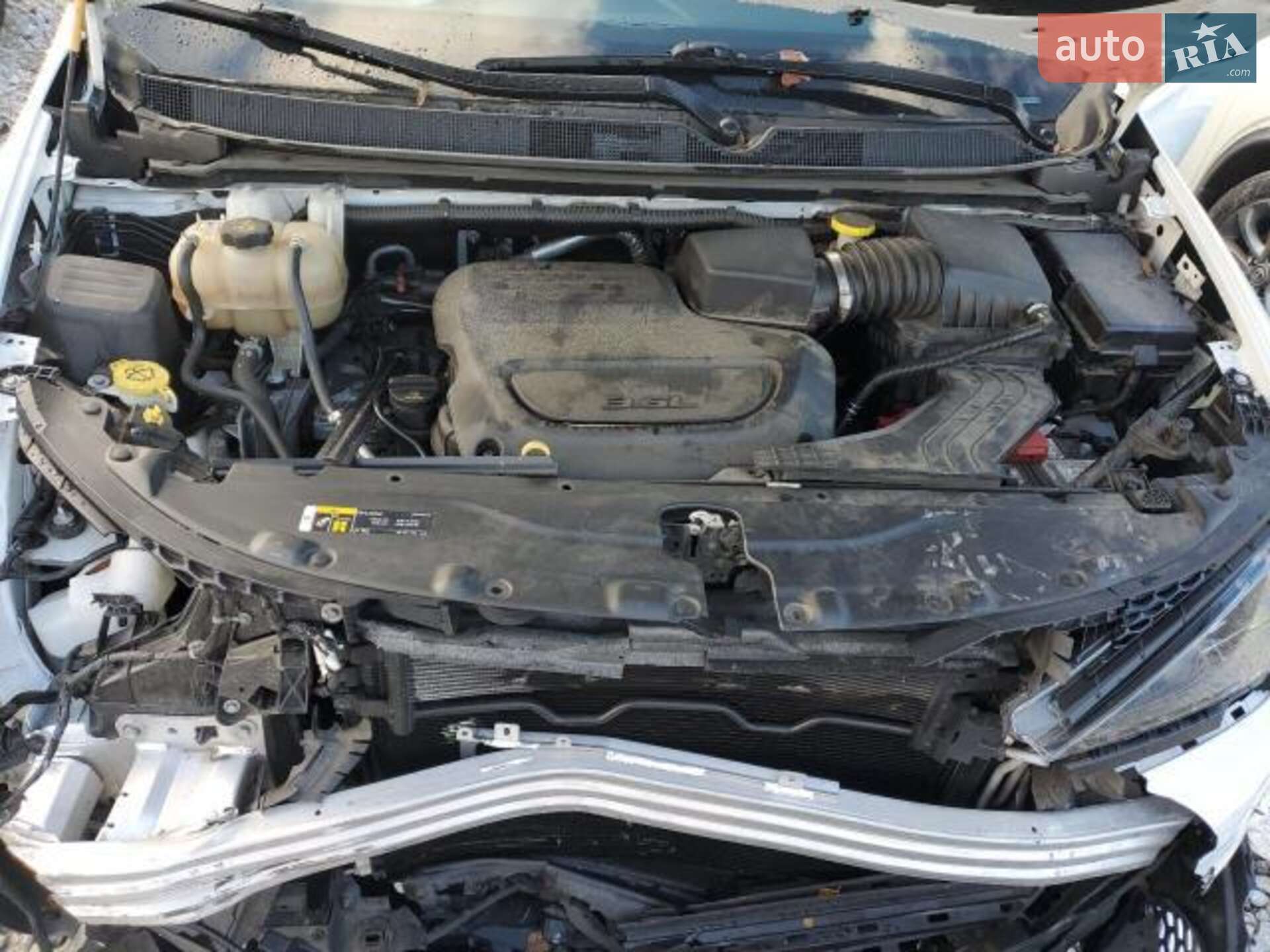 Chrysler Voyager 2020 VIN 2C4RC1DG1MR504418 фото оголошення 9 з 17