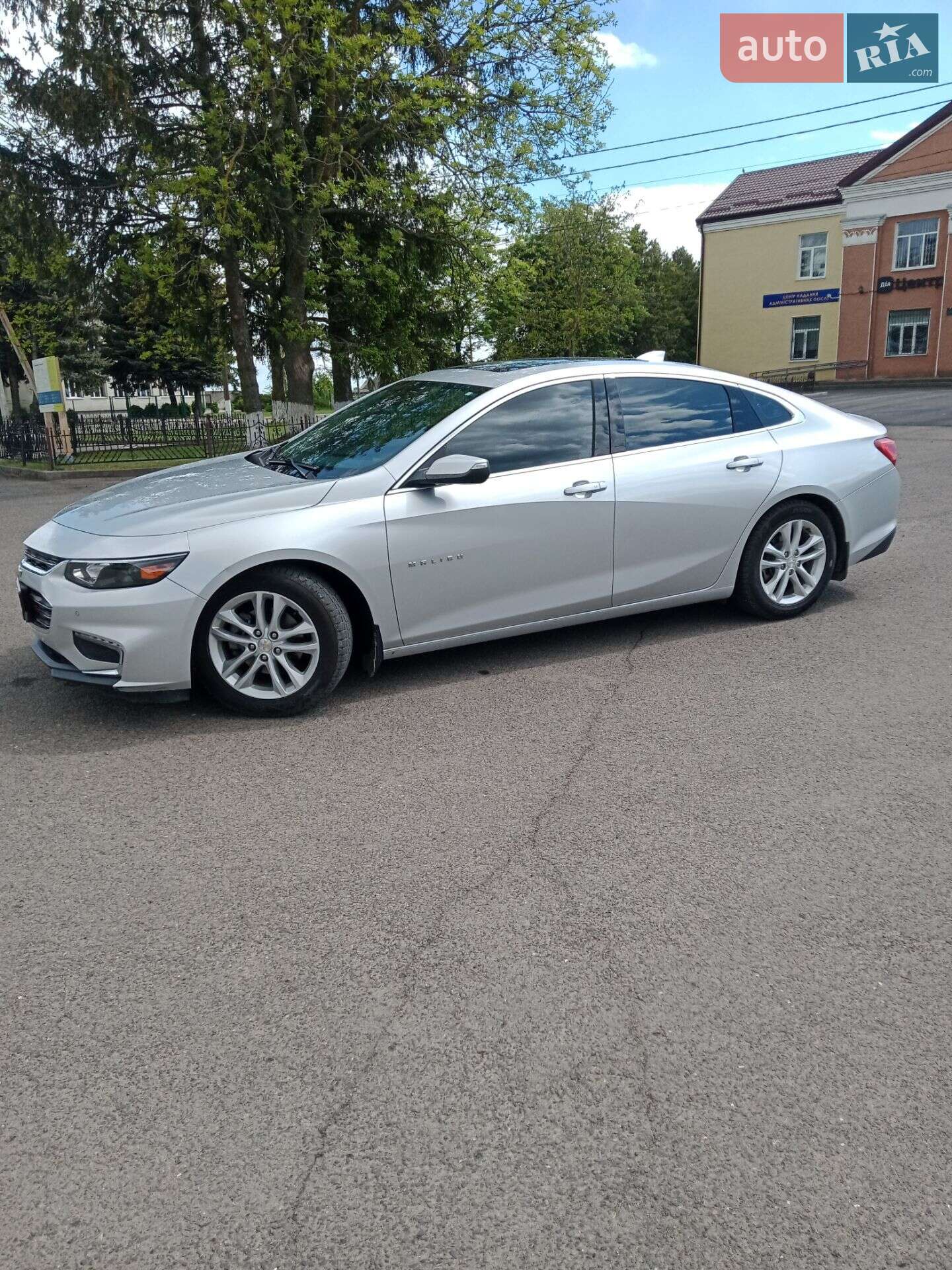 Chevrolet Malibu 2016 VIN 1G1ZJ5SU8HF204872 фото оголошення 4 з 21