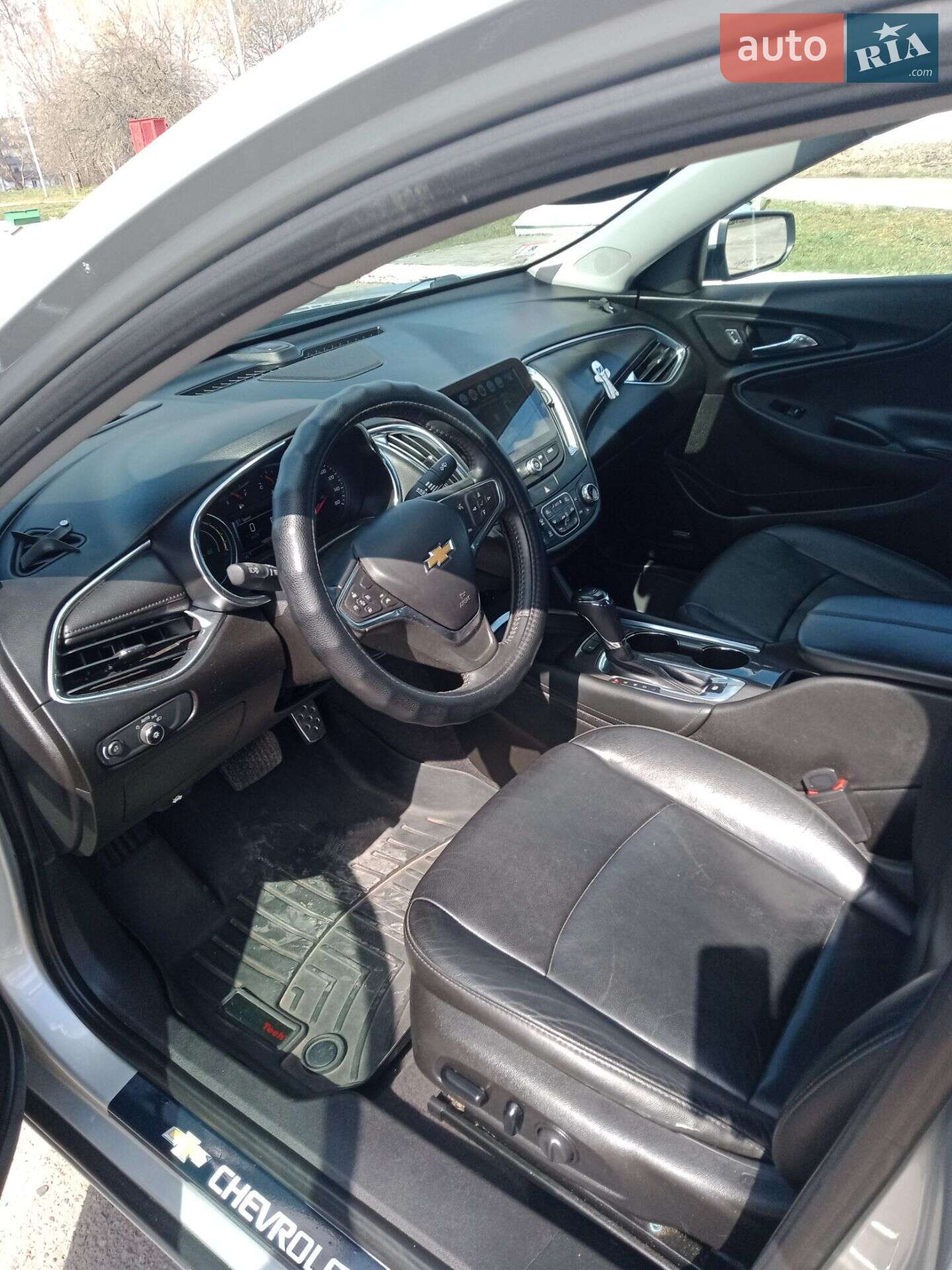 Chevrolet Malibu 2016 VIN 1G1ZJ5SU8HF204872 фото оголошення 17 з 21