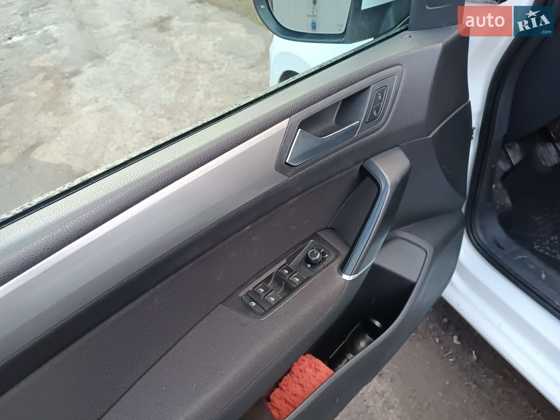 Volkswagen Touran 2017 VIN WVGZZZ1TZJW024324 фото оголошення 16 з 41