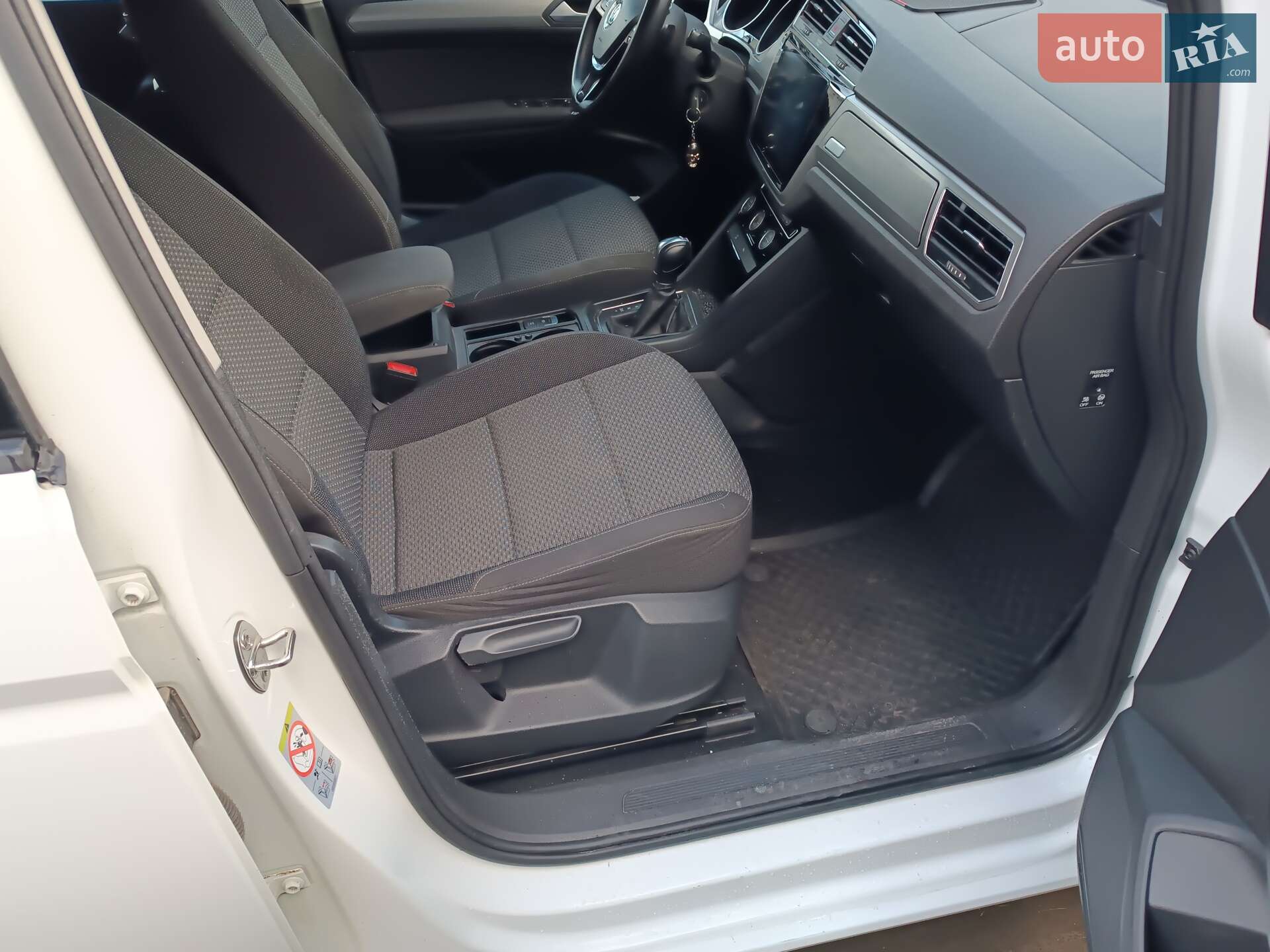 Volkswagen Touran 2017 VIN WVGZZZ1TZJW024324 фото оголошення 18 з 41