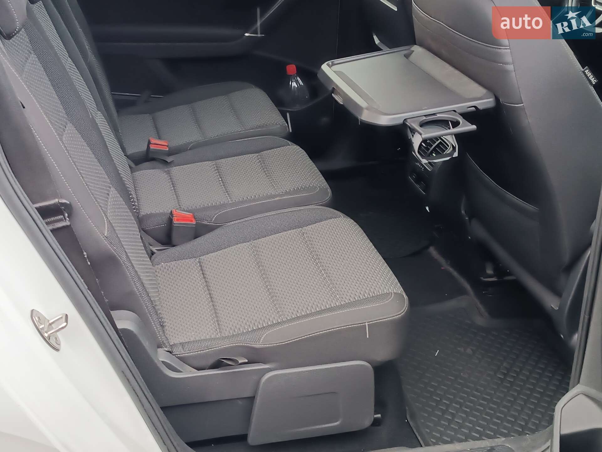 Volkswagen Touran 2017 VIN WVGZZZ1TZJW024324 фото оголошення 32 з 41