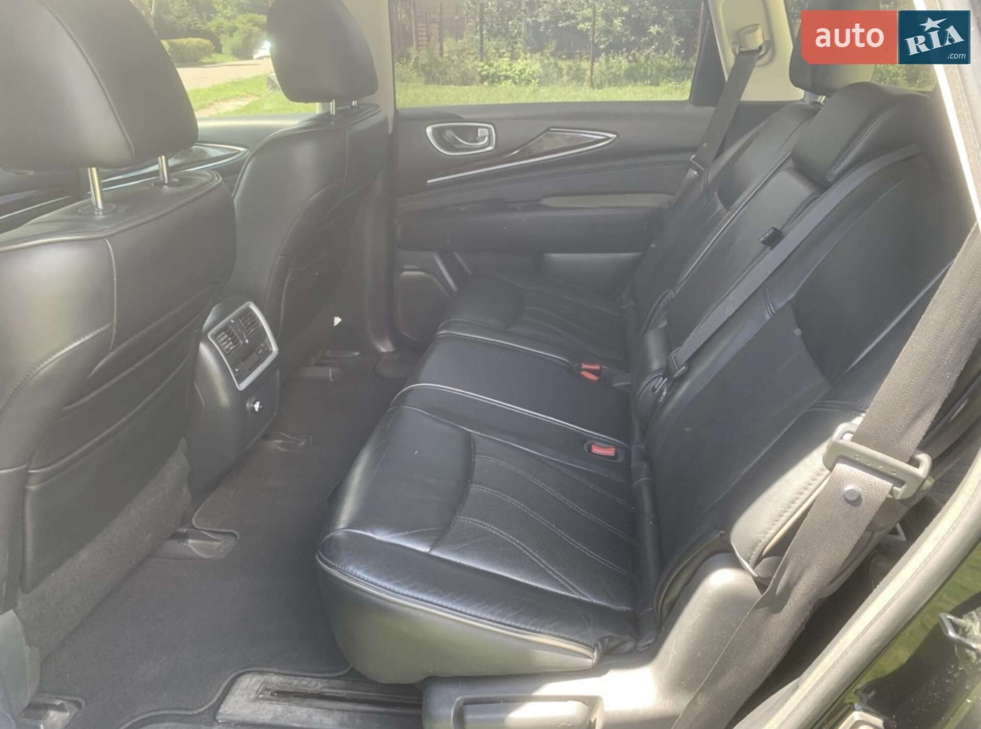Infiniti JX35 2013 VIN 5N1AL0MM7DC338052 фото оголошення 19 з 40