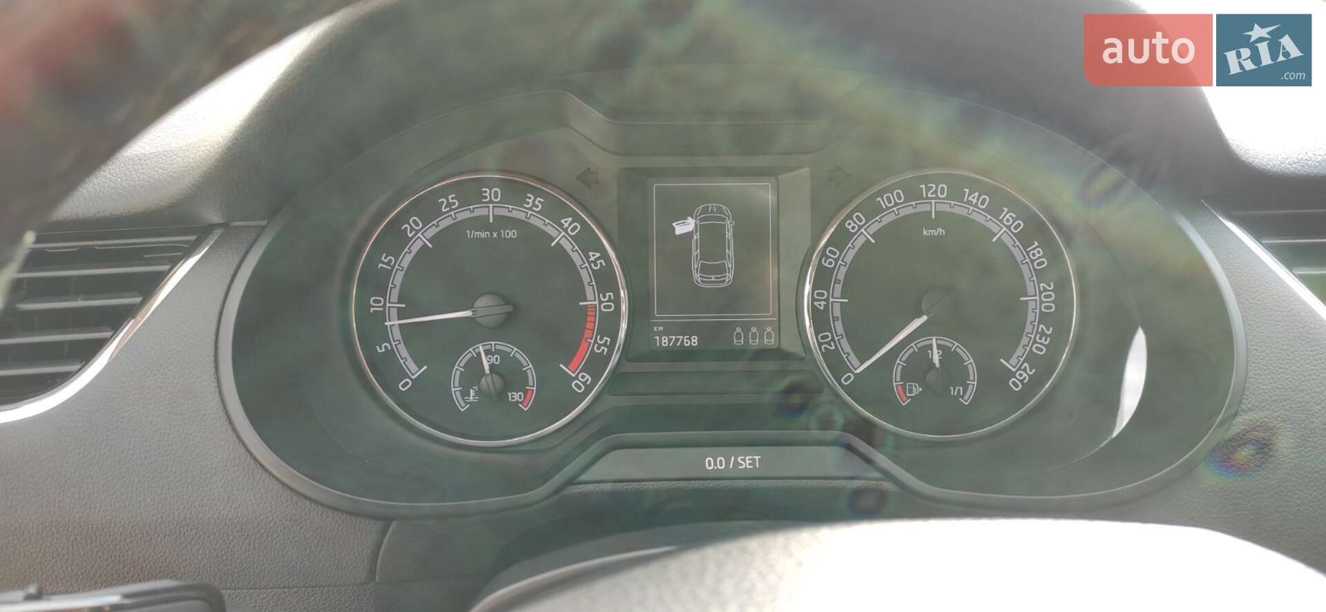 Skoda Octavia 2017 VIN TMBJG7NE9J0192016 фото оголошення 2 з 16
