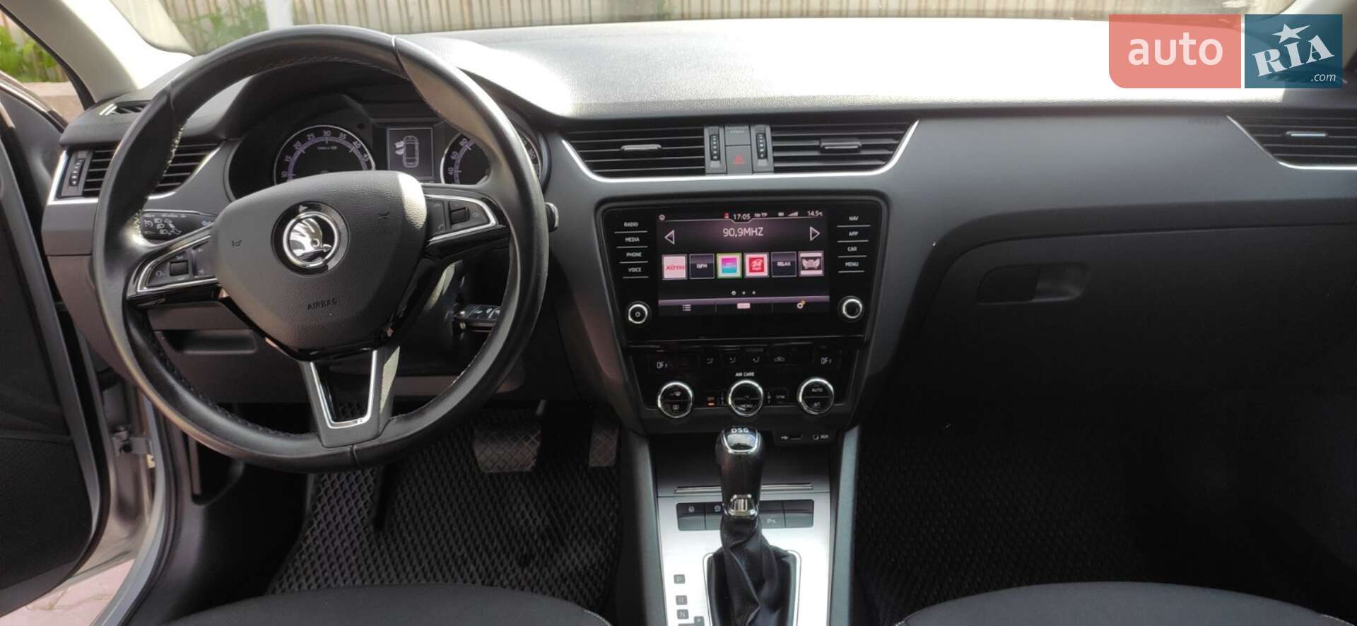 Skoda Octavia 2017 VIN TMBJG7NE9J0192016 фото оголошення 6 з 16