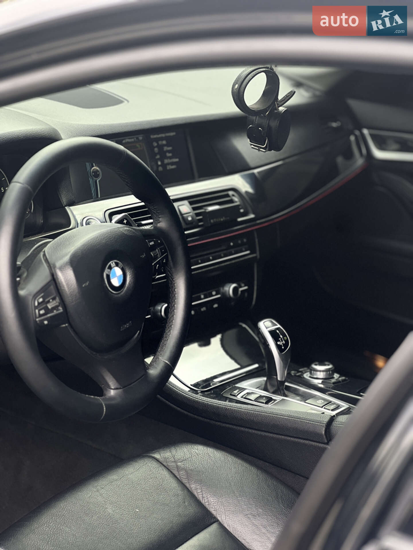BMW 5 Series 2010 VIN WBAFW11080C648565 фото оголошення 10 з 13
