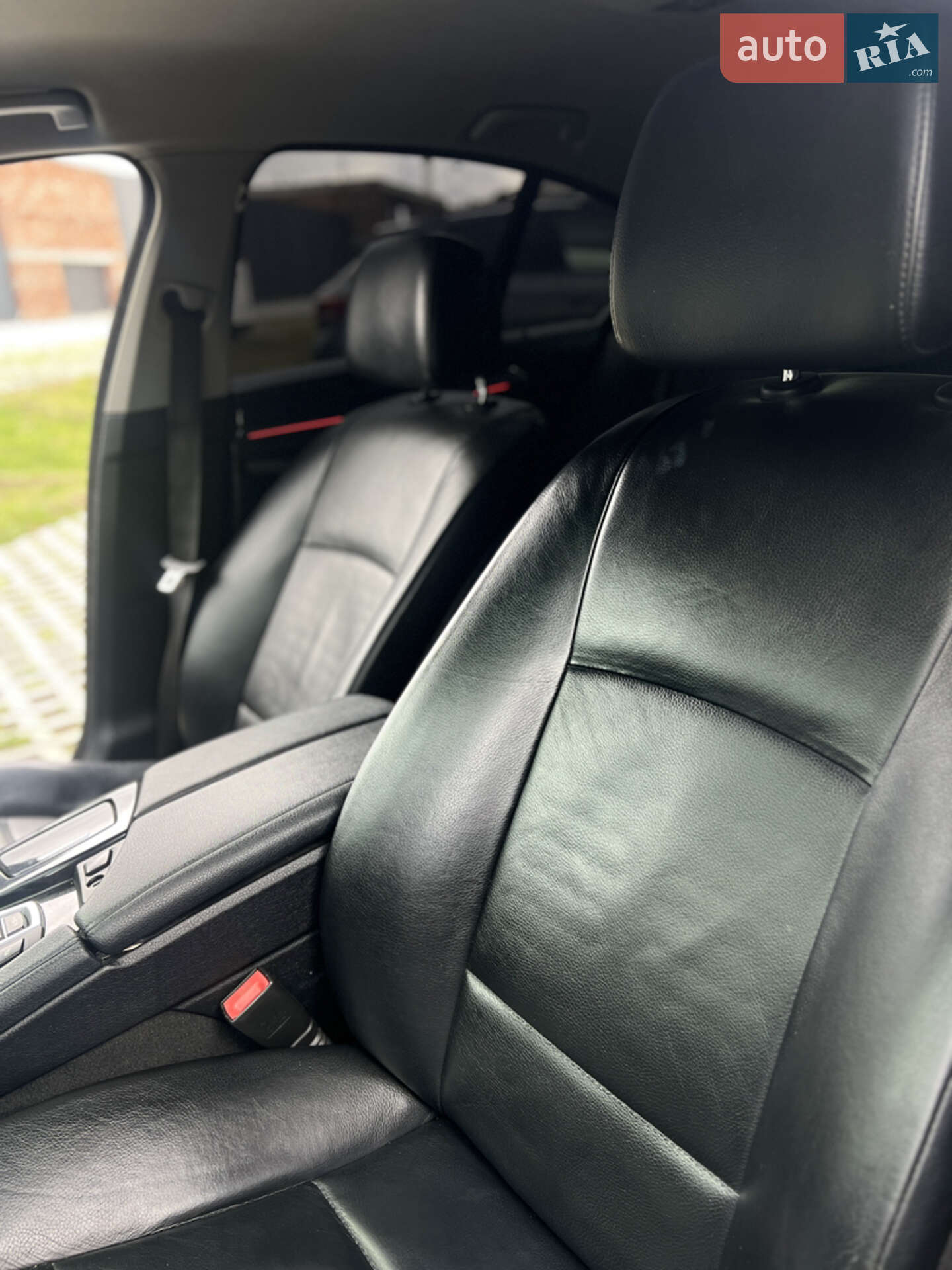 BMW 5 Series 2010 VIN WBAFW11080C648565 фото оголошення 11 з 13