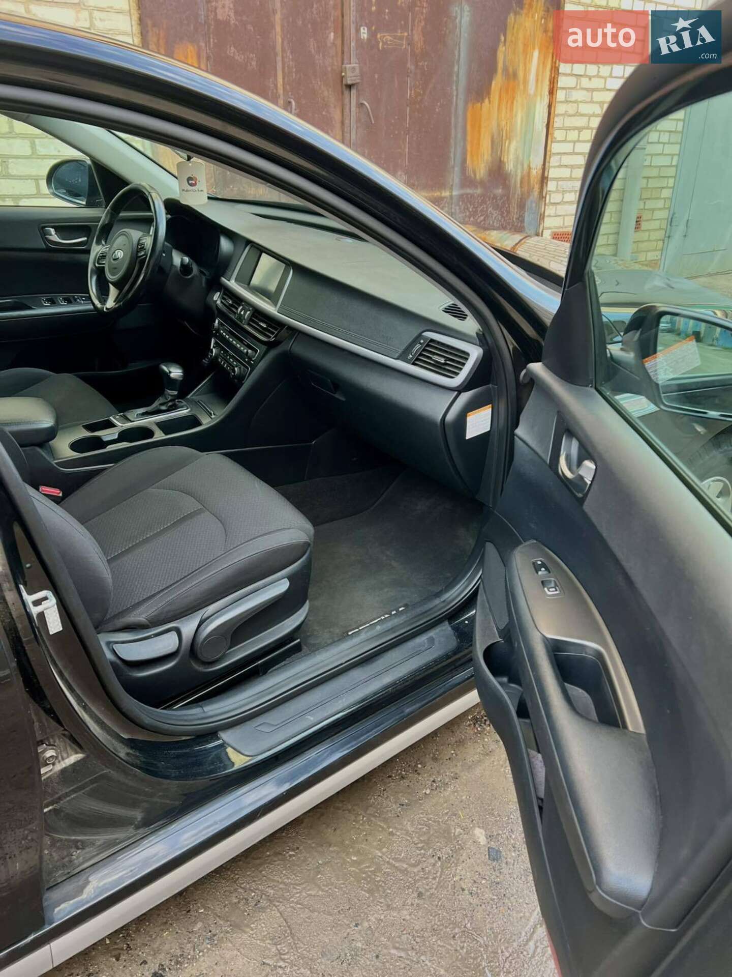Kia Optima 2017 VIN KNAGT4LE9H5011563 фото оголошення 10 з 15