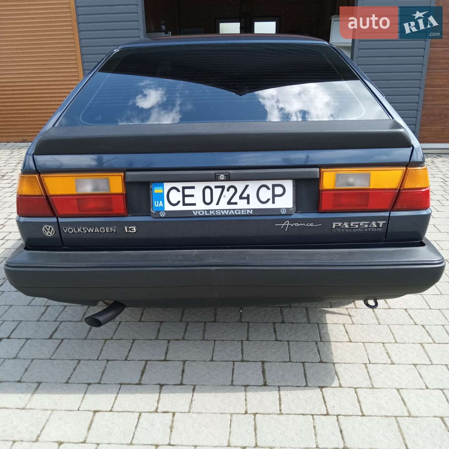 Volkswagen Passat 1987 VIN WVWZZZ32ZHE127323 фото оголошення 3 з 42