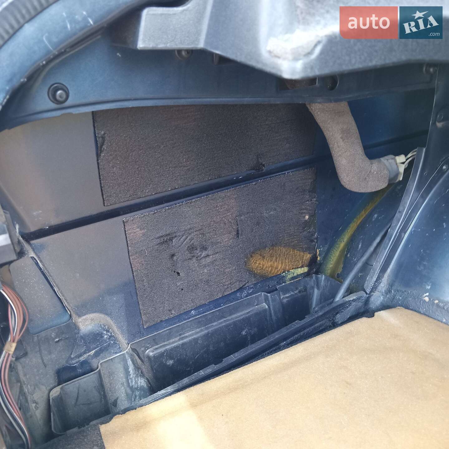 Volkswagen Passat 1987 VIN WVWZZZ32ZHE127323 фото оголошення 9 з 42