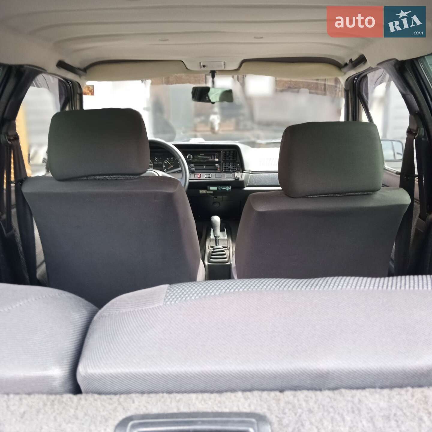 Volkswagen Passat 1987 VIN WVWZZZ32ZHE127323 фото оголошення 14 з 42