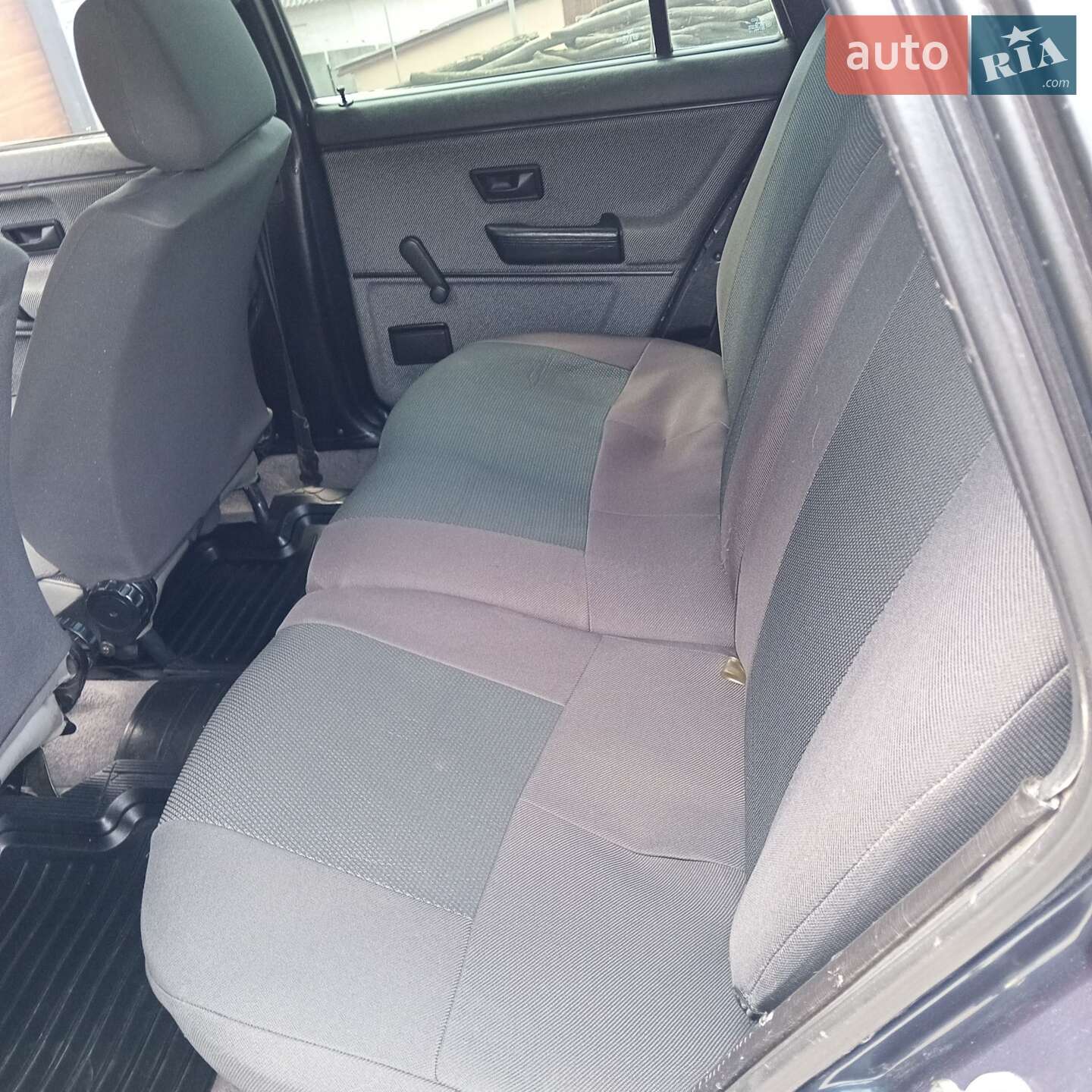Volkswagen Passat 1987 VIN WVWZZZ32ZHE127323 фото оголошення 33 з 42