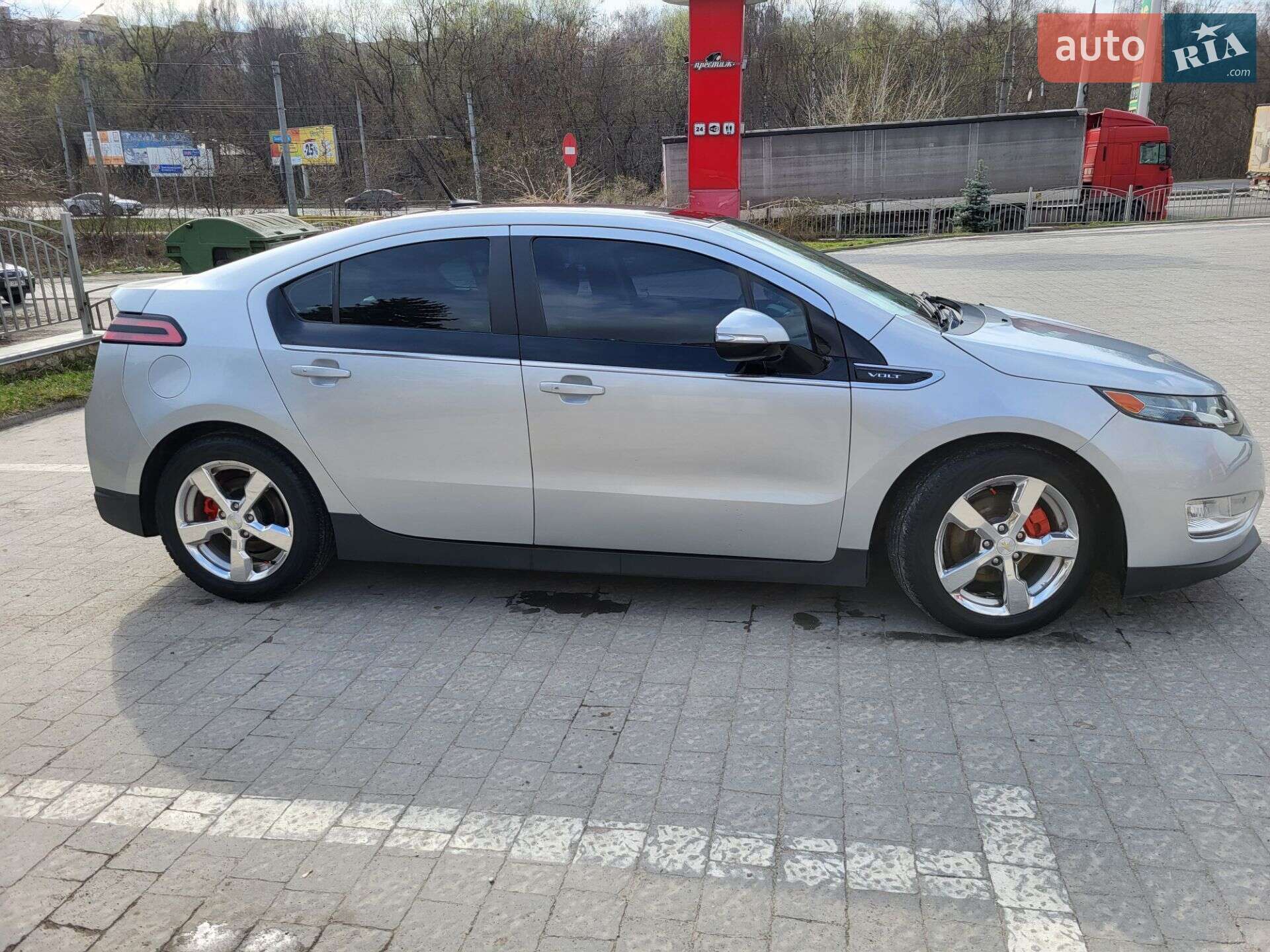 Chevrolet Volt 2011 VIN 1G1RD6E46CU108560 фото оголошення 4 з 13