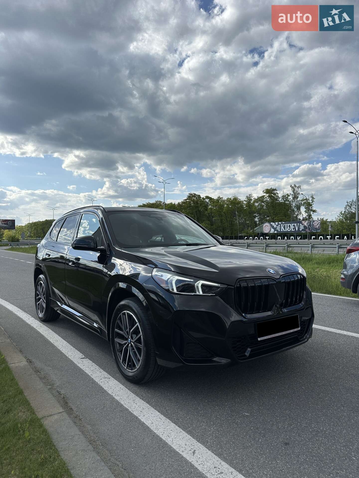 BMW X1 2023 VIN WBX73EF04P5X07323 фото оголошення 3 з 48