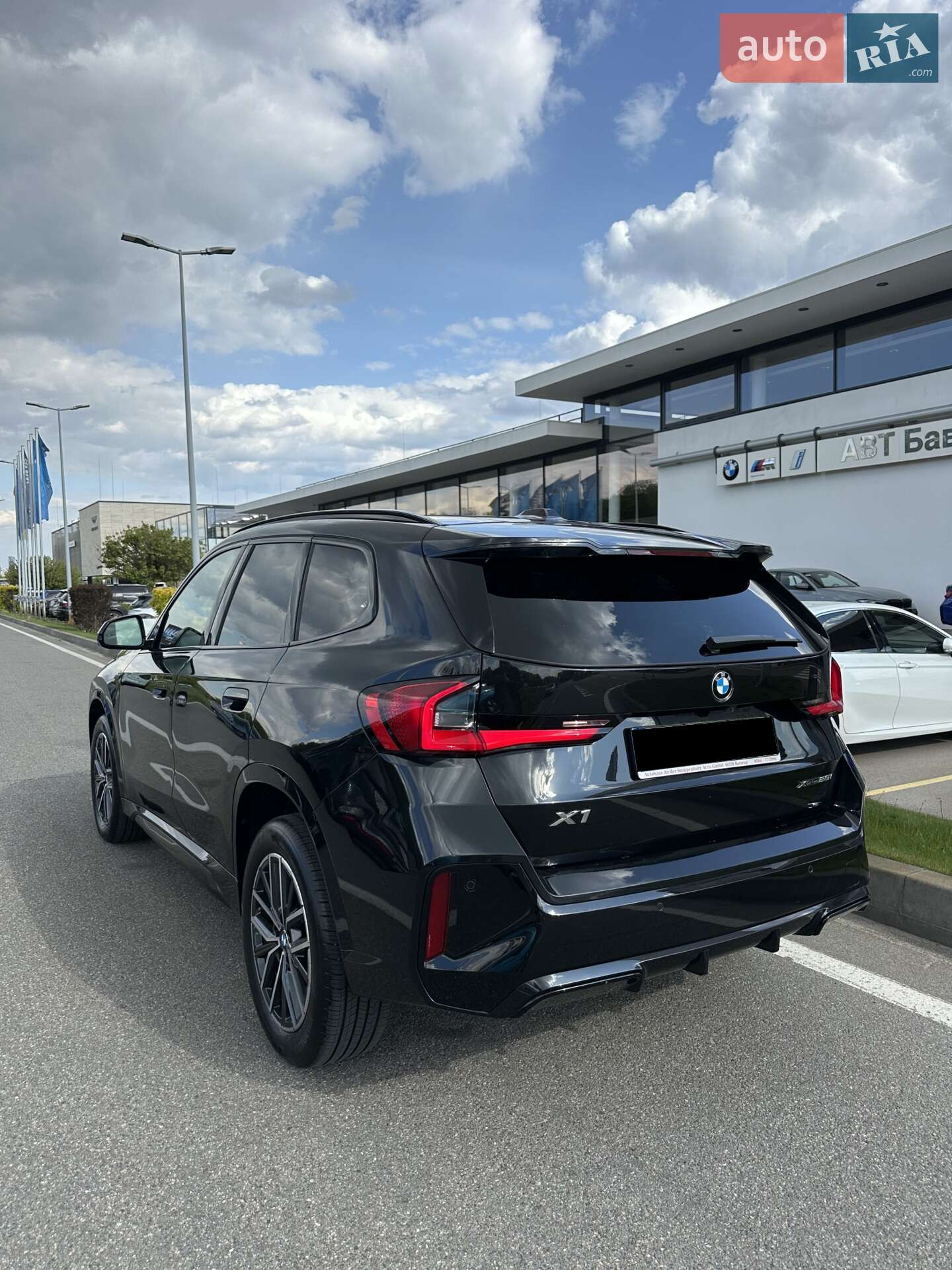 BMW X1 2023 VIN WBX73EF04P5X07323 фото оголошення 10 з 48