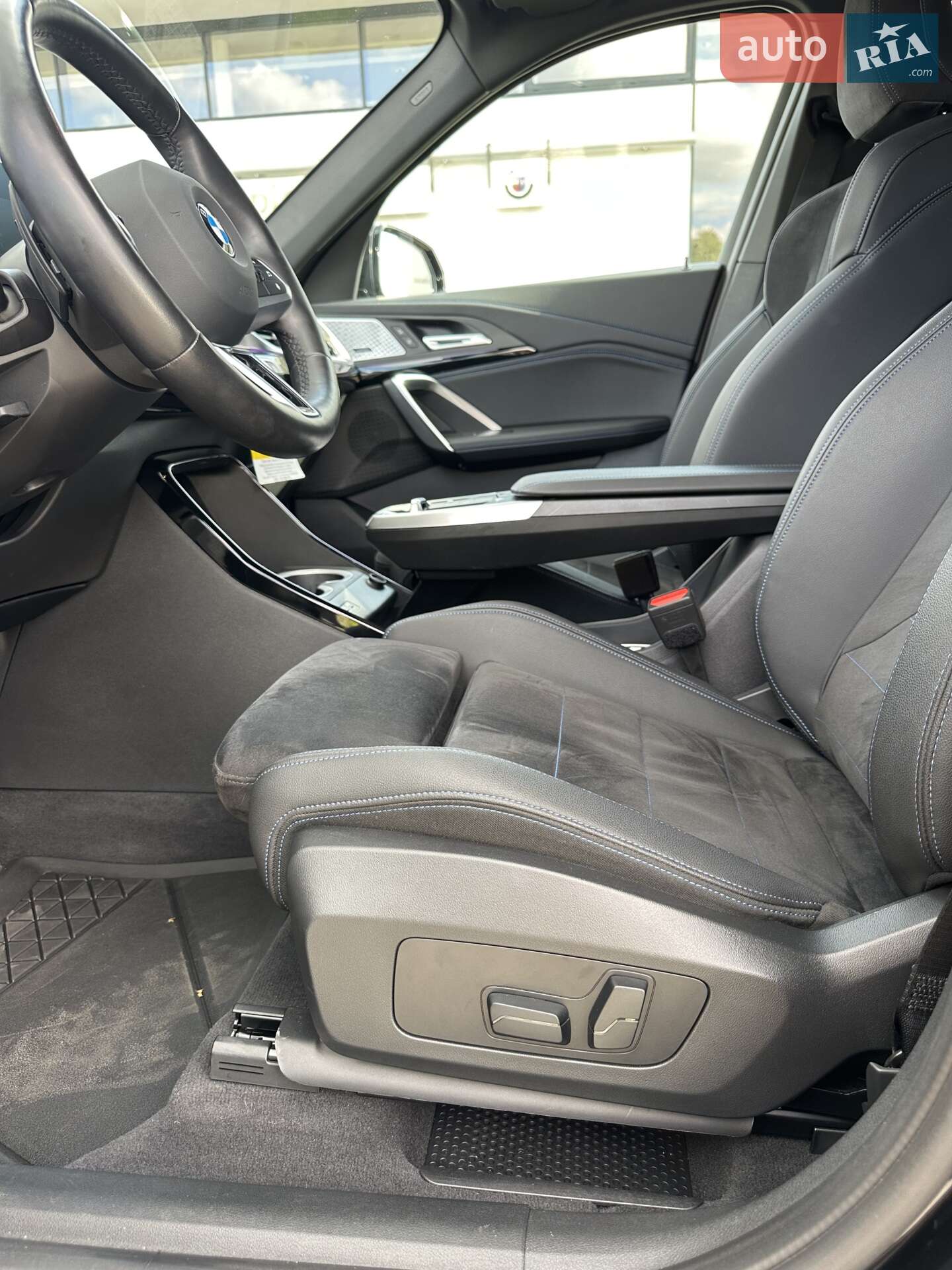 BMW X1 2023 VIN WBX73EF04P5X07323 фото оголошення 28 з 48