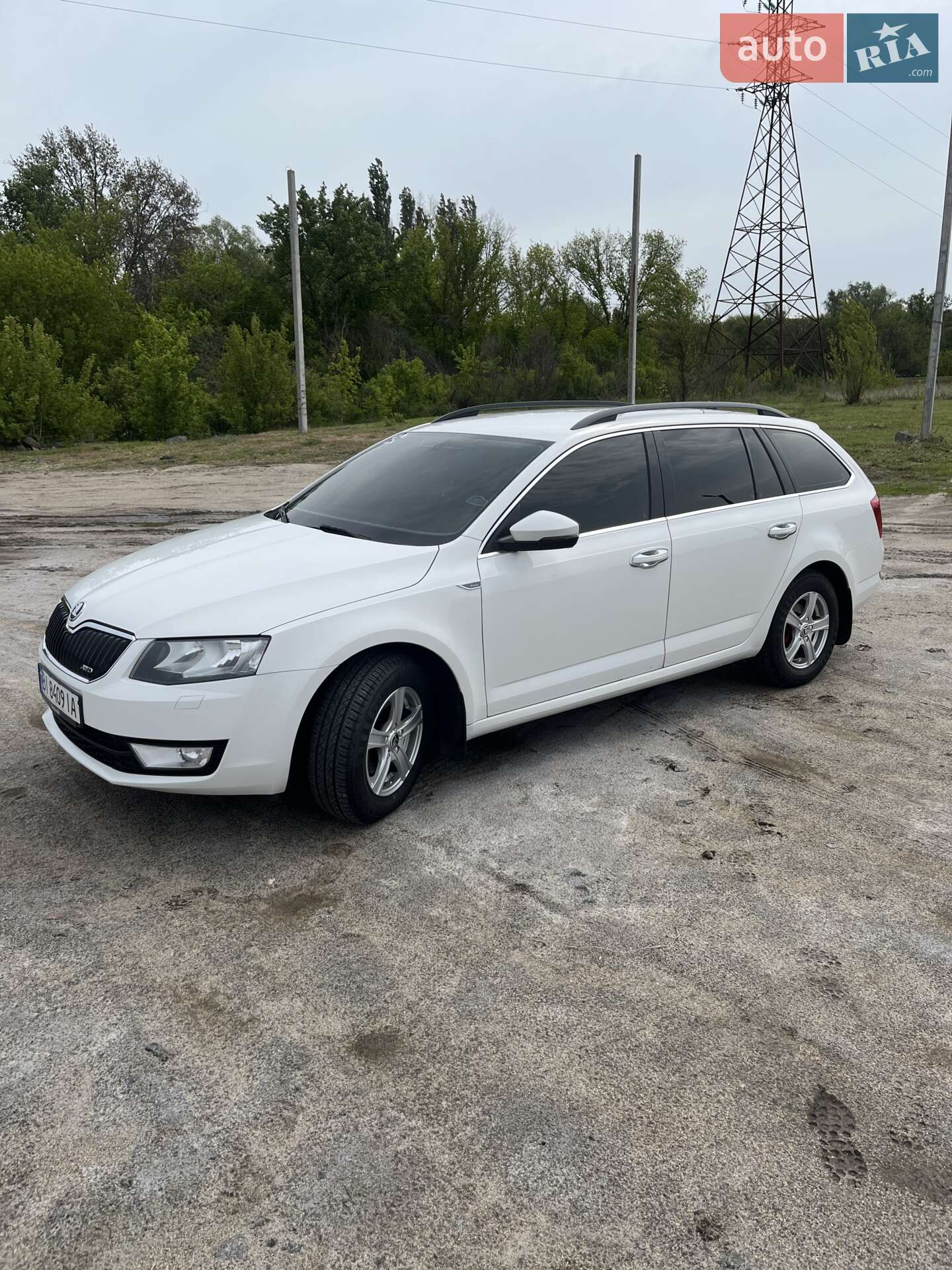 Skoda Octavia 2014 VIN TMBLG9NE3E0217597 фото оголошення 4 з 39