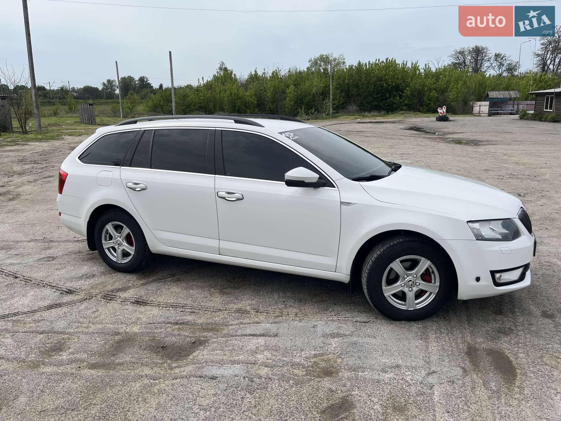 Skoda Octavia 2014 VIN TMBLG9NE3E0217597 фото оголошення 17 з 39