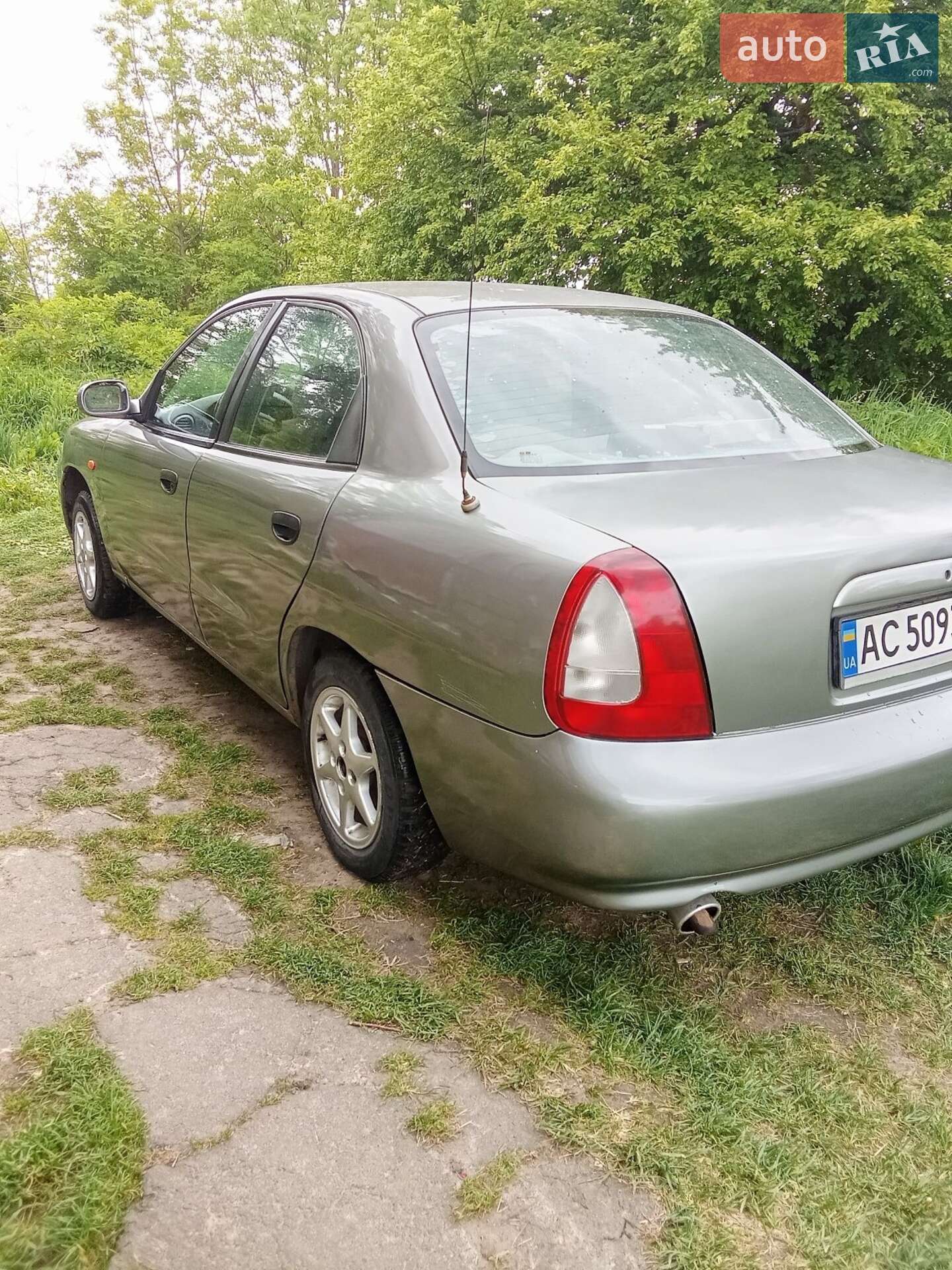 Daewoo Nubira 1998 VIN KLAJF696EWK169982 фото оголошення 2 з 6