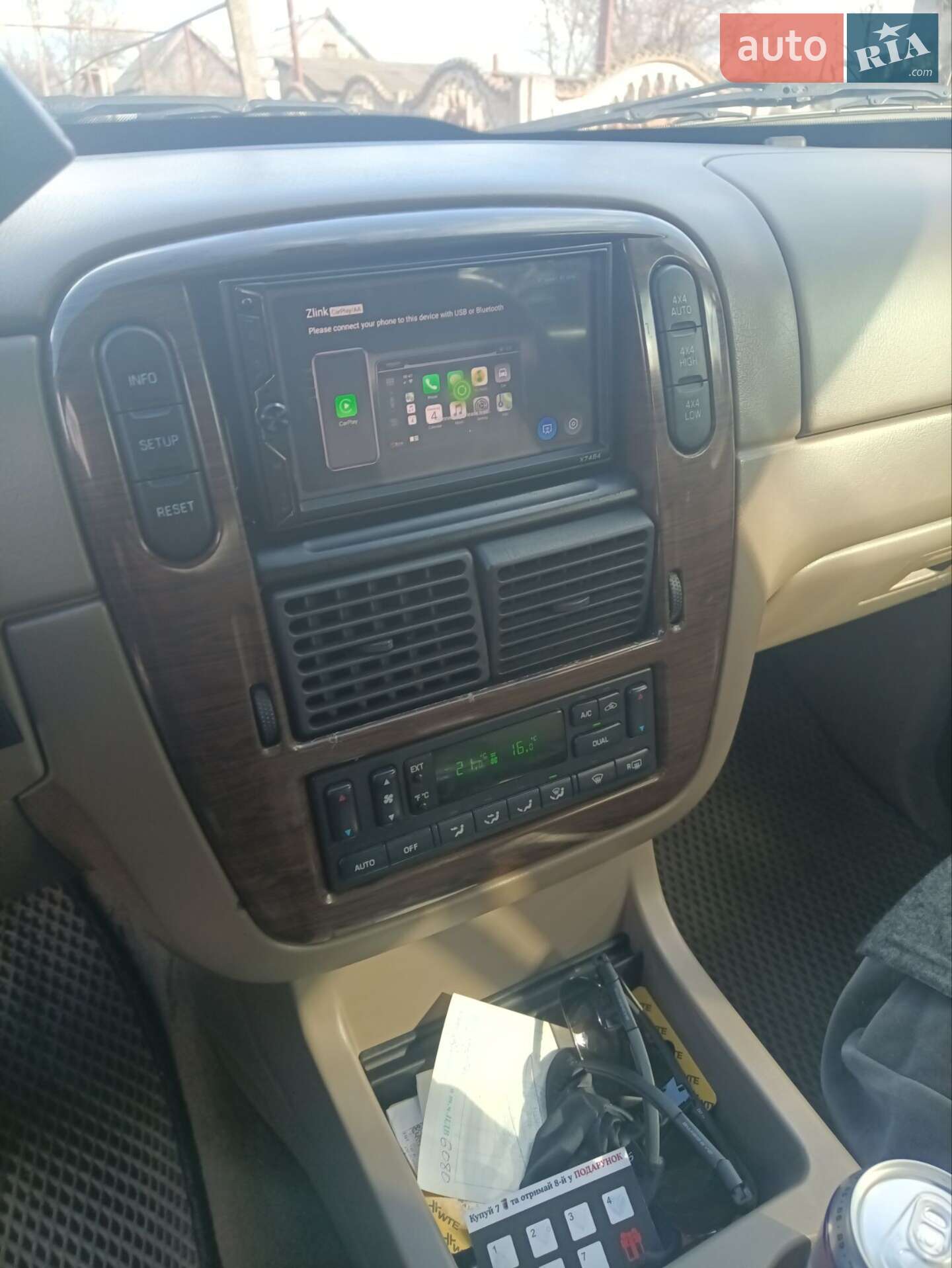 Ford Explorer 2002 VIN 1FMDU74W62ZB79992 фото оголошення 4 з 9