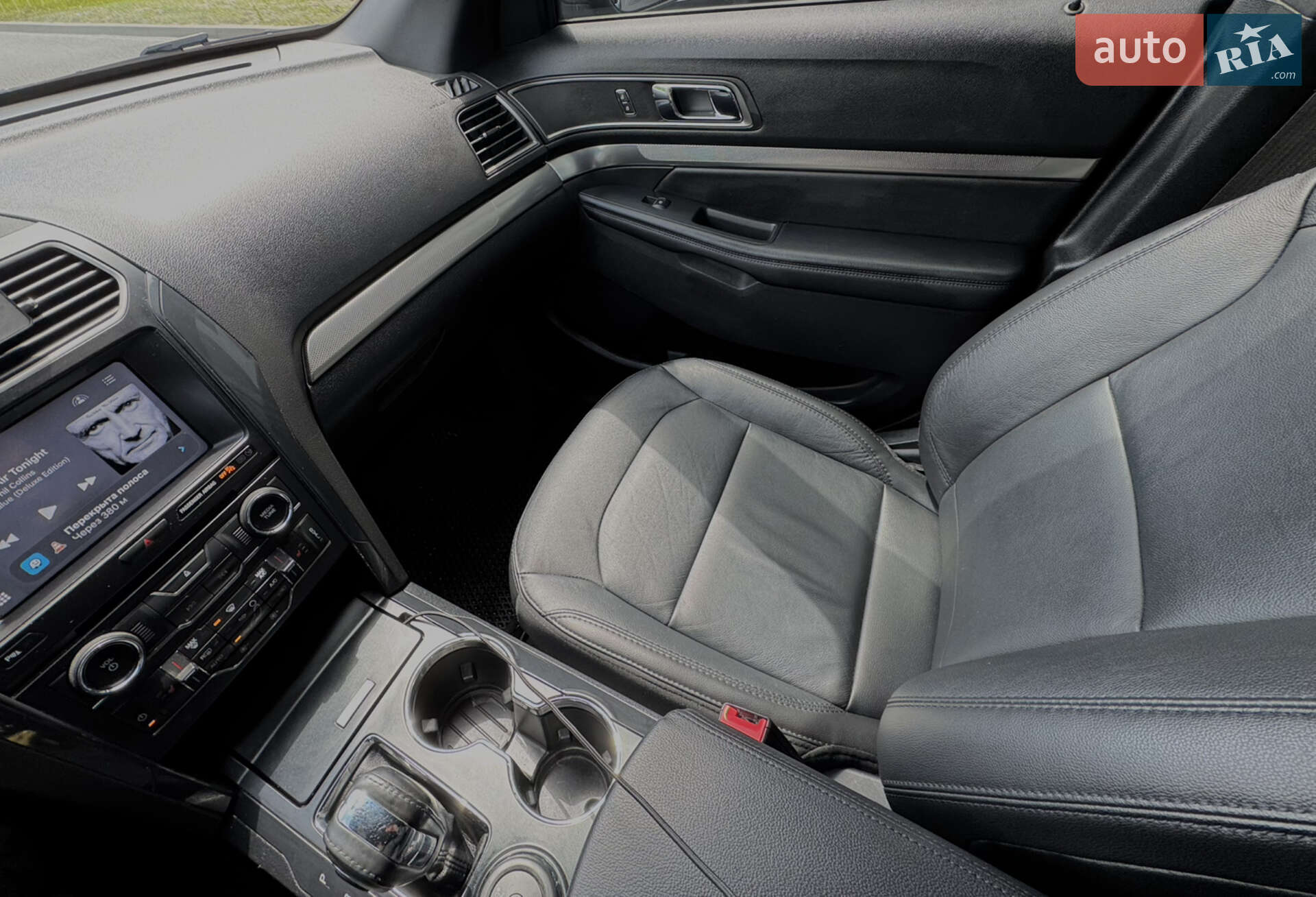 Ford Explorer 2018 VIN 1FM5K8D84JGC84123 фото оголошення 12 з 19