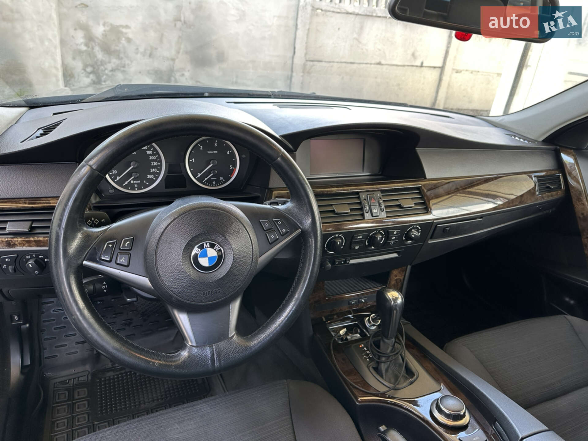 BMW 5 Series 2006 VIN WBANJ51050CV06157 фото оголошення 17 з 21